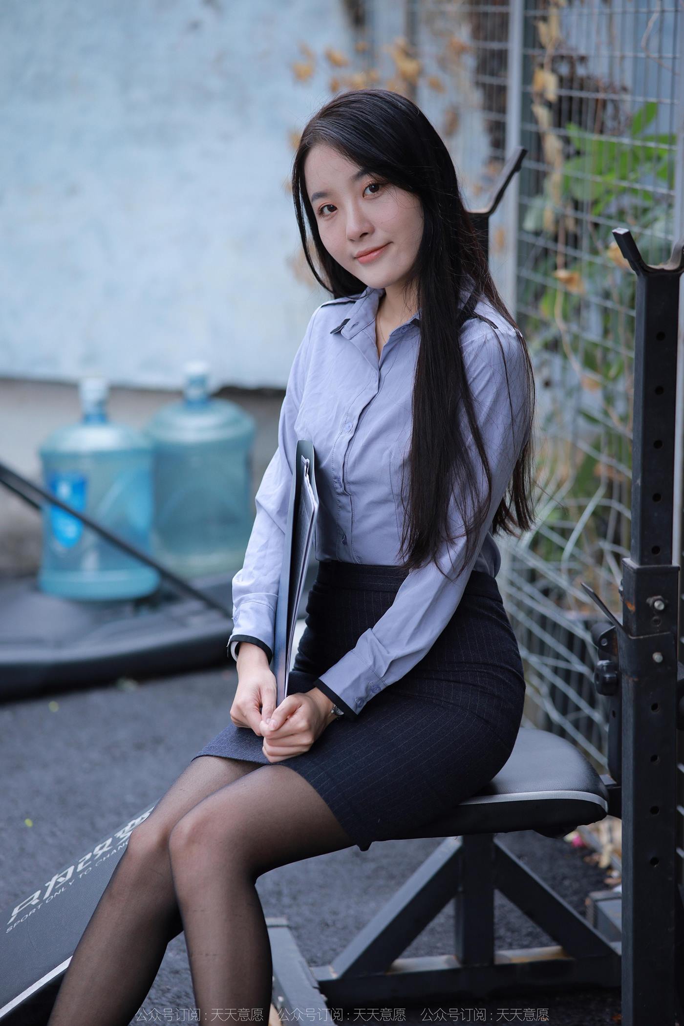 图片[84]-[IESS异思趣向] 2022.11.30 丝享家1284：婉萍《嘿丝女秘》[84P] – 速更版-美库