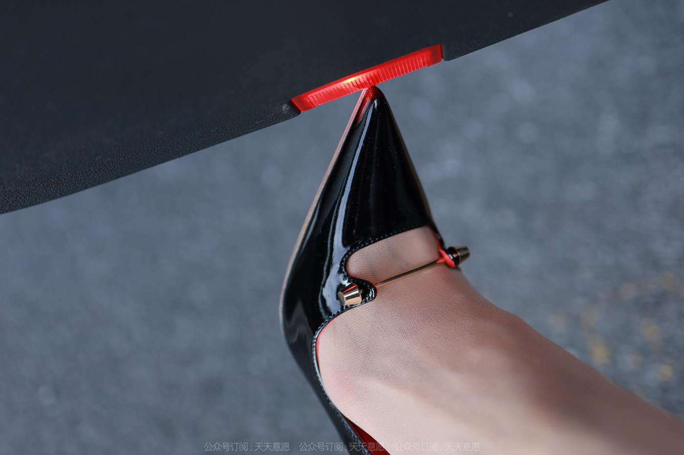 图片[23]-[IESS异思趣向] 2022.12.05 丝享家1289：小六《车内办公》[83P] – 速更版-美库