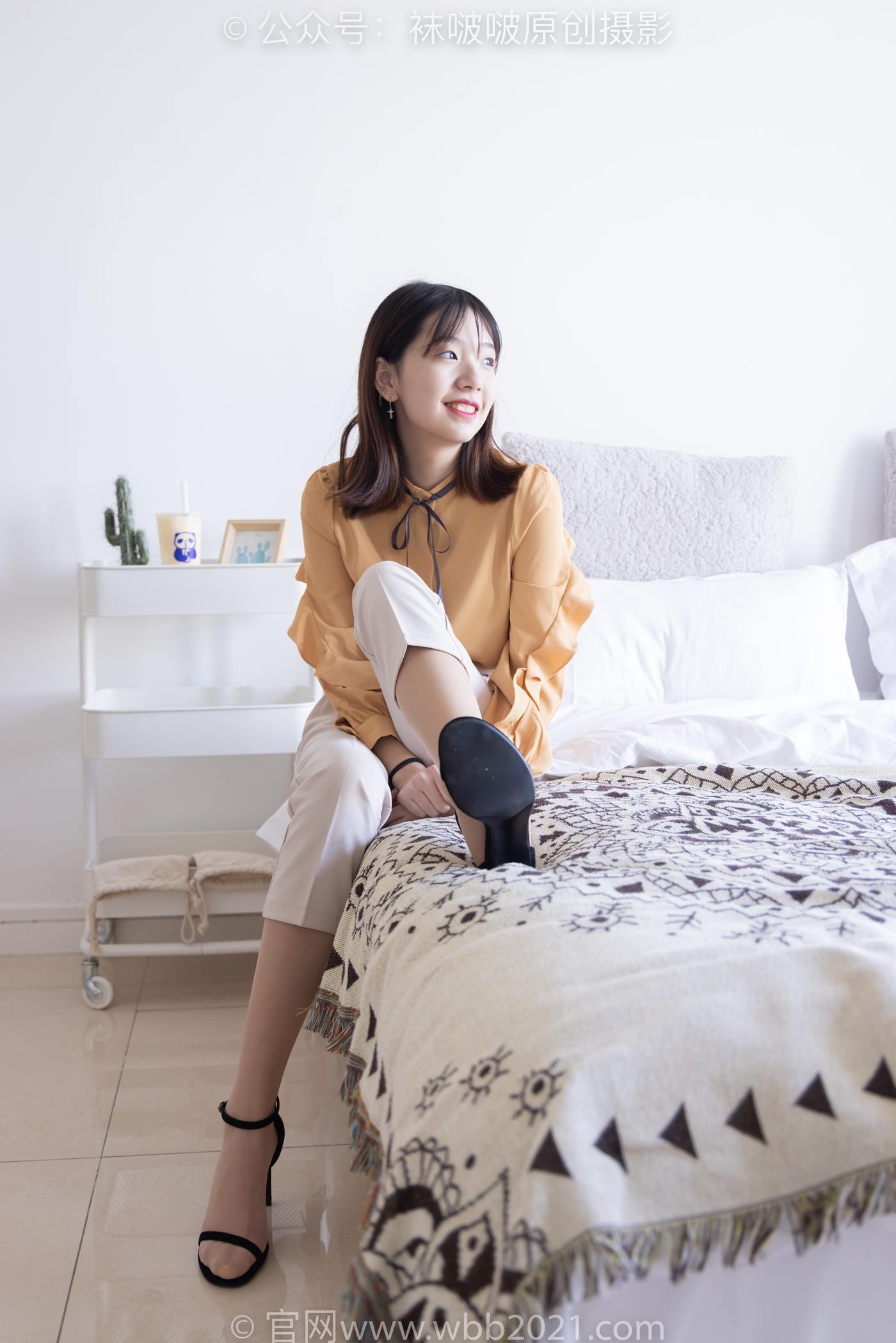 图片[17]-[BoBoSocks袜啵啵]NO.240 小甜豆-三双高跟鞋、肉丝、裸足[154P] – 速更版-美库