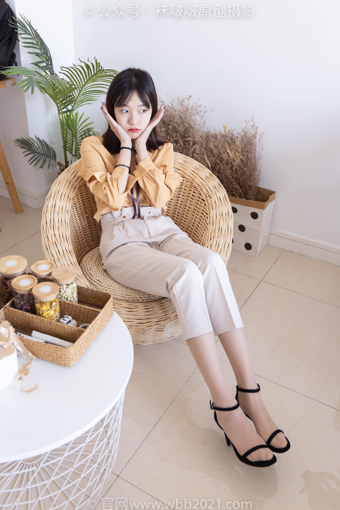 图片[24]-[BoBoSocks袜啵啵]NO.240 小甜豆-三双高跟鞋、肉丝、裸足[154P] – 速更版-美库