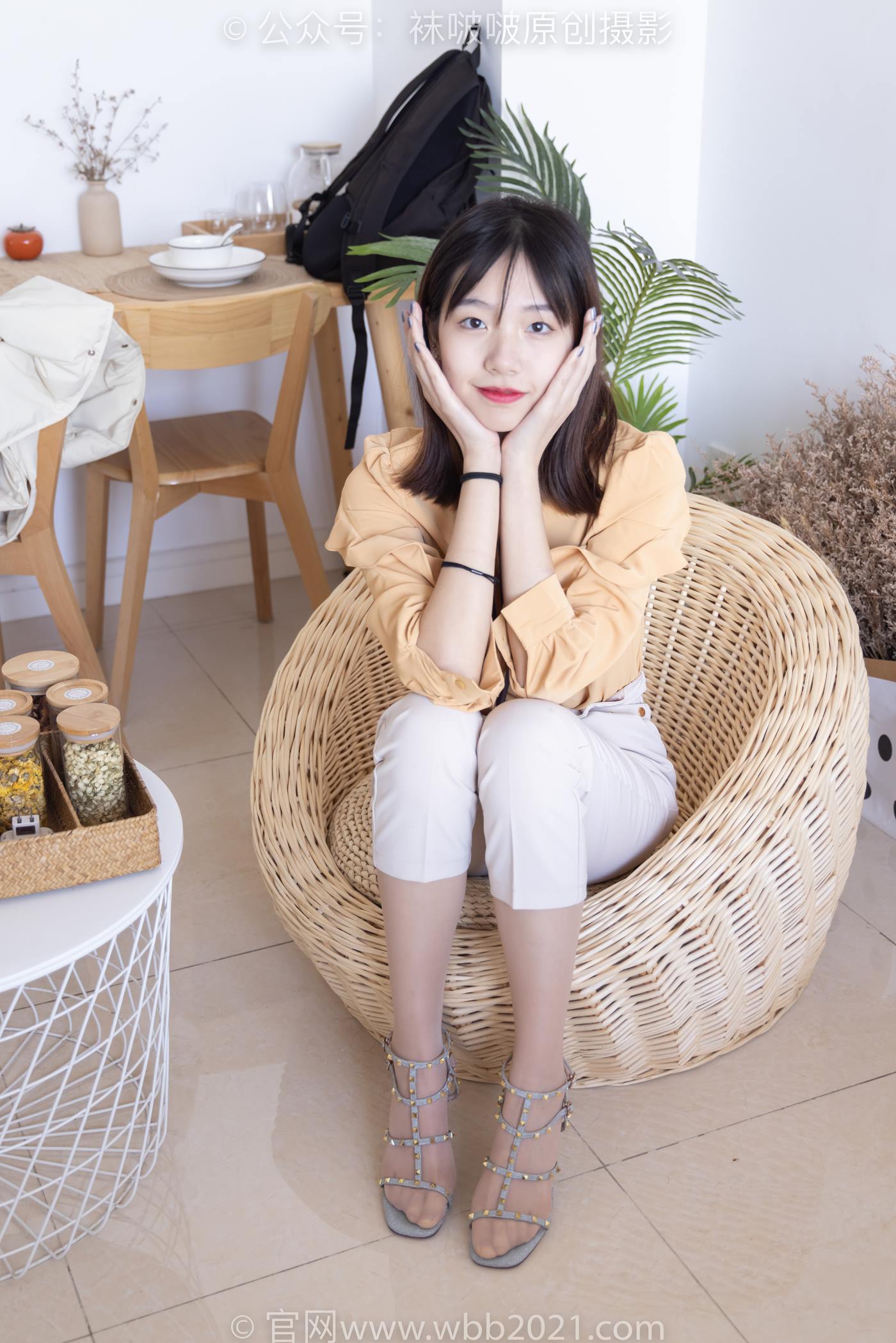 图片[30]-[BoBoSocks袜啵啵]NO.240 小甜豆-三双高跟鞋、肉丝、裸足[154P] – 速更版-美库