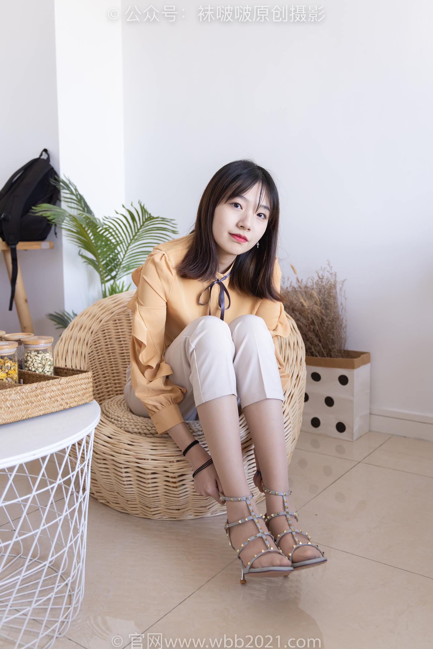 图片[36]-[BoBoSocks袜啵啵]NO.240 小甜豆-三双高跟鞋、肉丝、裸足[154P] – 速更版-美库