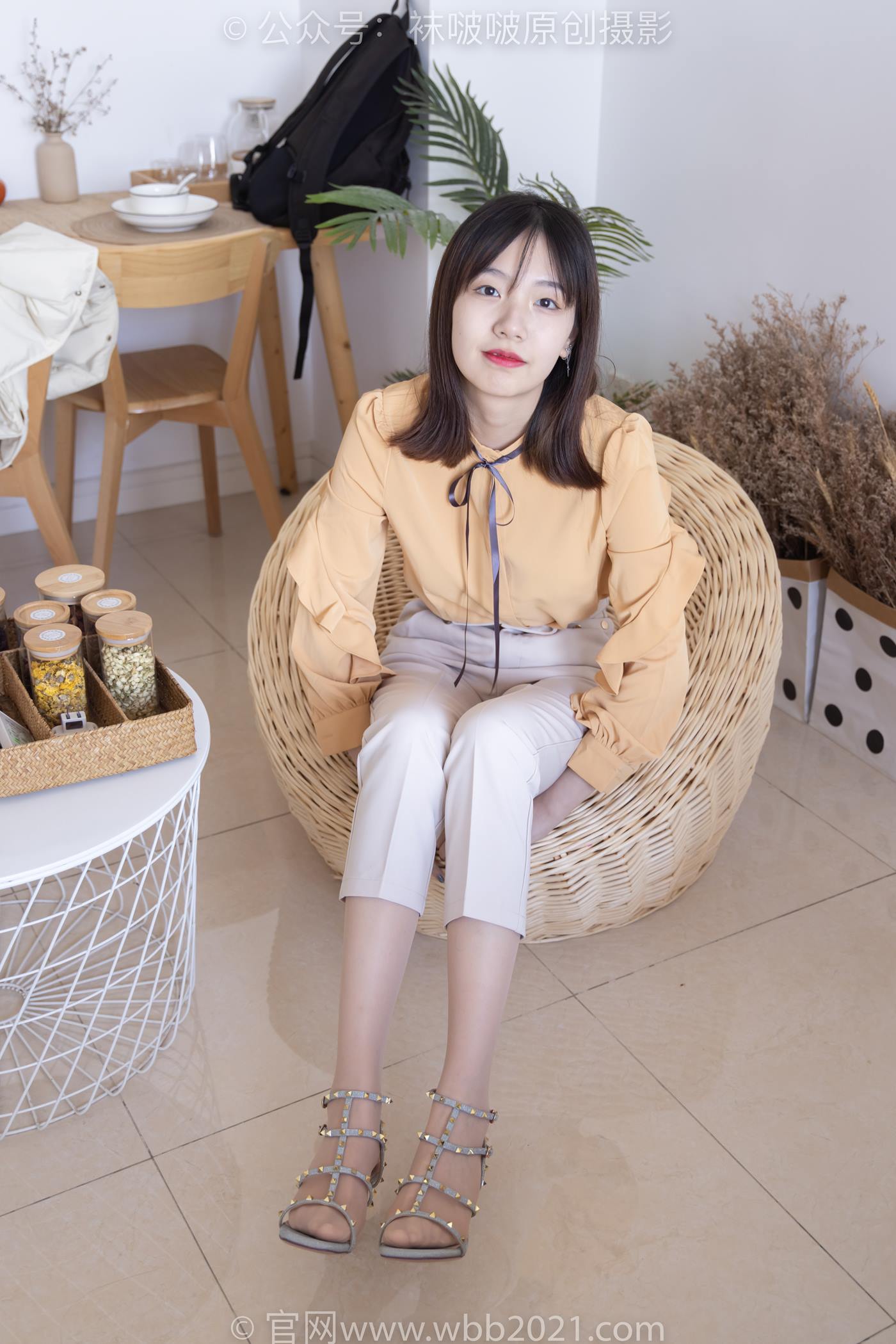 图片[37]-[BoBoSocks袜啵啵]NO.240 小甜豆-三双高跟鞋、肉丝、裸足[154P] – 速更版-美库