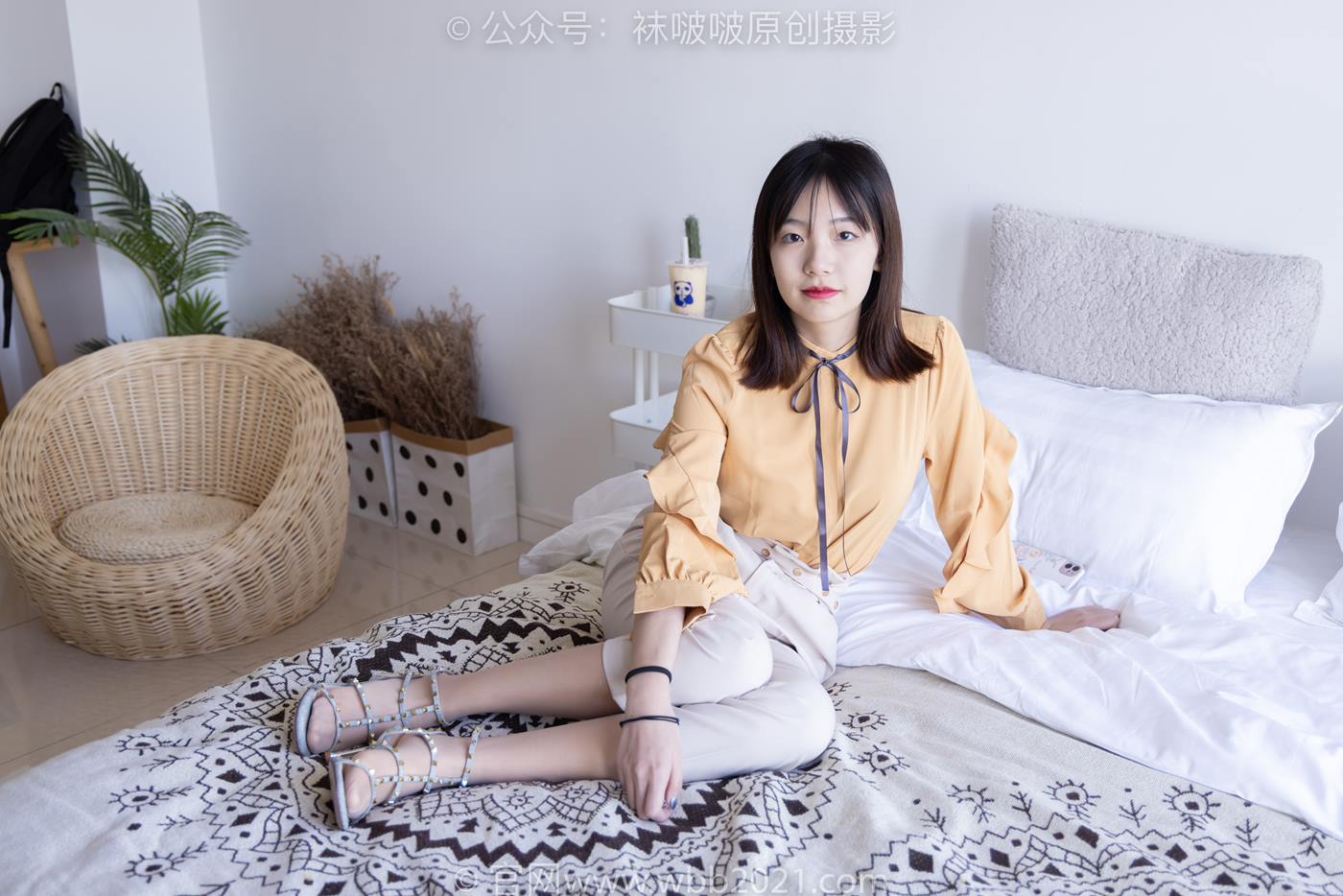 图片[40]-[BoBoSocks袜啵啵]NO.240 小甜豆-三双高跟鞋、肉丝、裸足[154P] – 速更版-美库