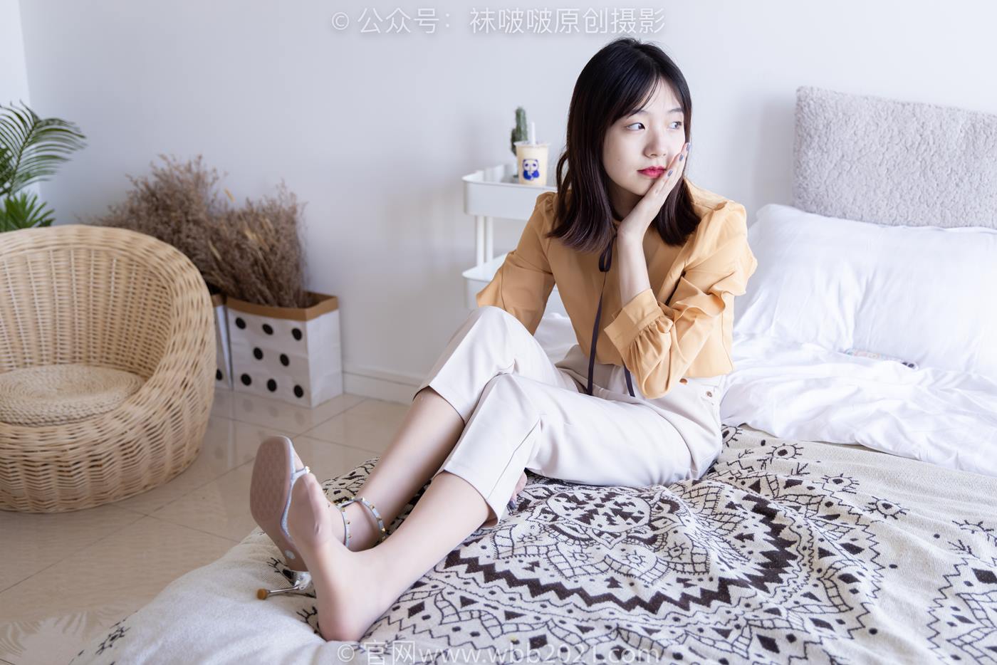 图片[49]-[BoBoSocks袜啵啵]NO.240 小甜豆-三双高跟鞋、肉丝、裸足[154P] – 速更版-美库