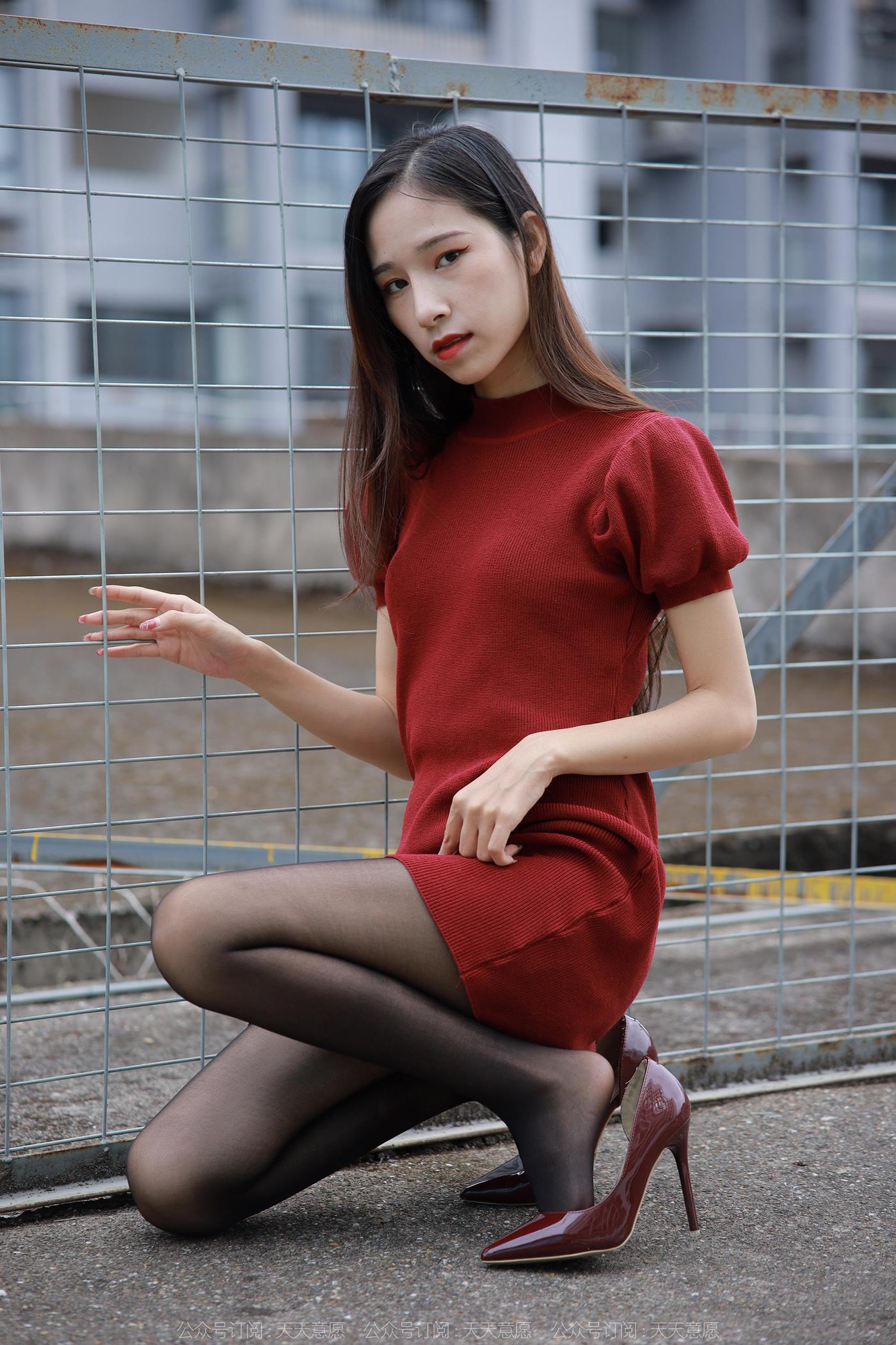 图片[53]-[IESS异思趣向] 2022.12.09 丝享家1293：美子《酒红高跟鞋》[77P] – 速更版-美库