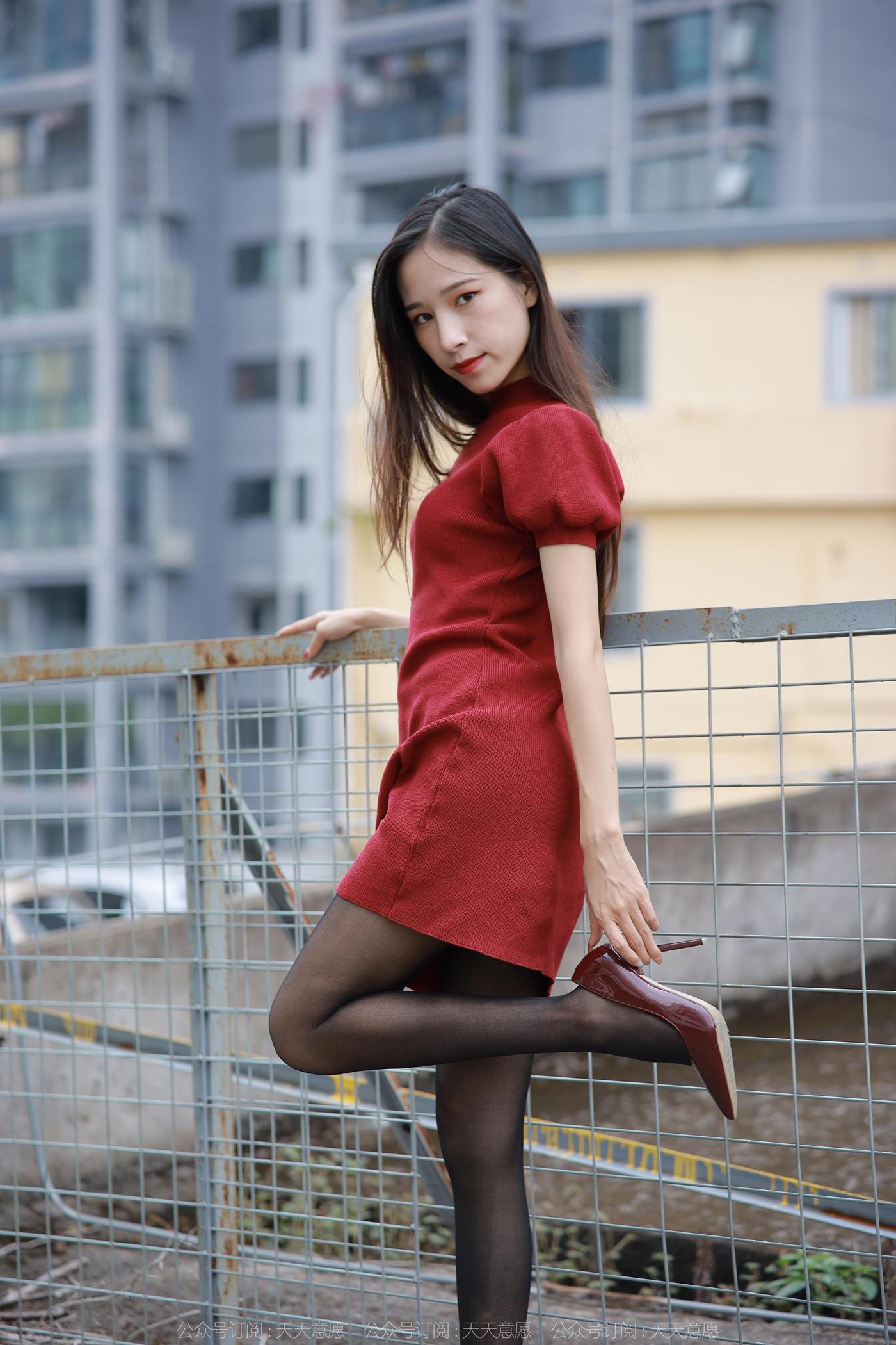 图片[61]-[IESS异思趣向] 2022.12.09 丝享家1293：美子《酒红高跟鞋》[77P] – 速更版-美库