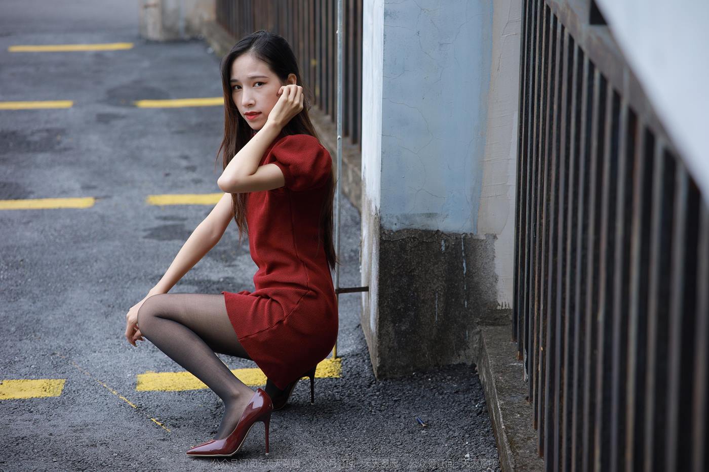 图片[73]-[IESS异思趣向] 2022.12.09 丝享家1293：美子《酒红高跟鞋》[77P] – 速更版-美库