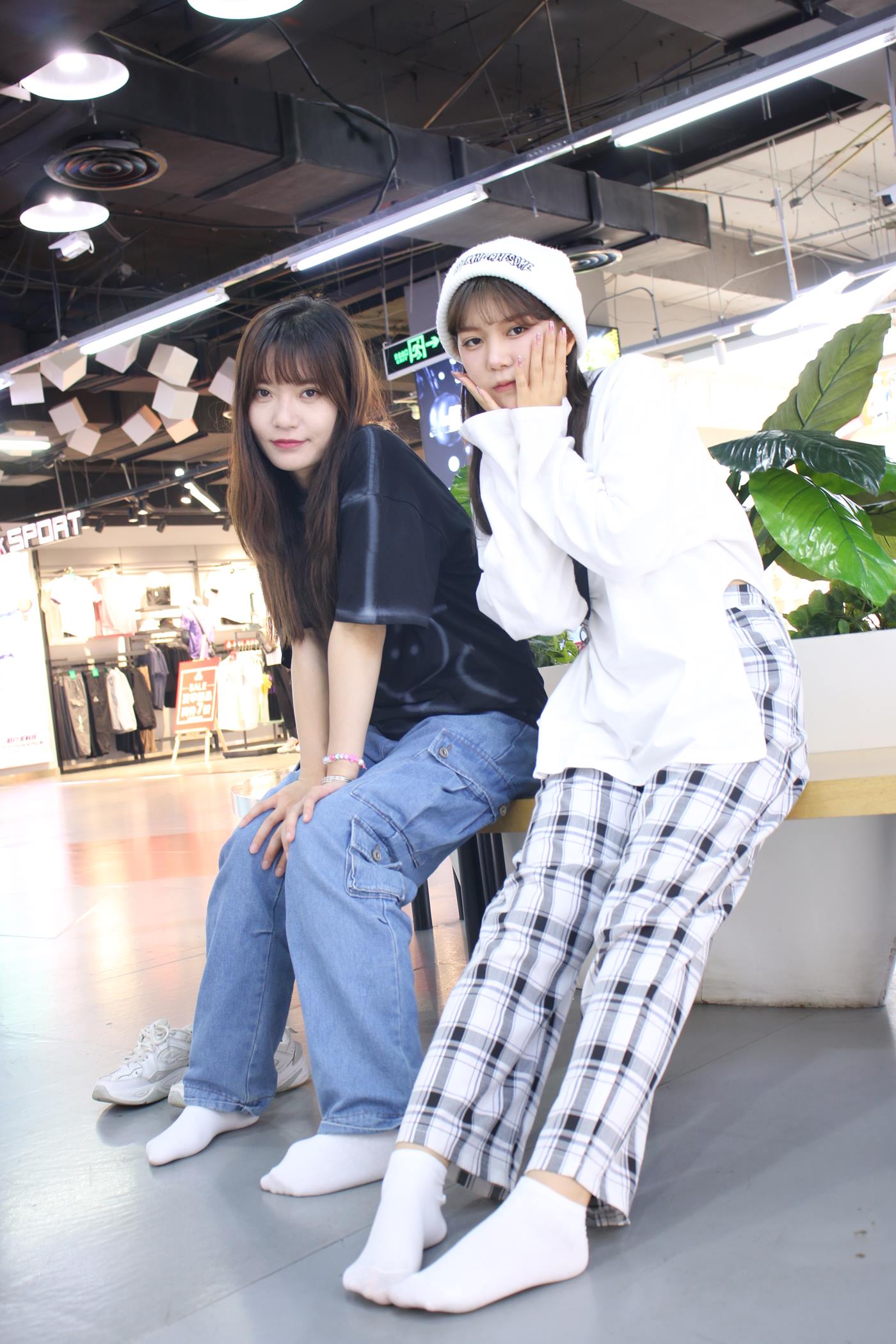 图片[93]-[织梦映像] NO.009 商场双姝-鸳鸯双宿蝶双飞 1 [130P] – 速更版-美库