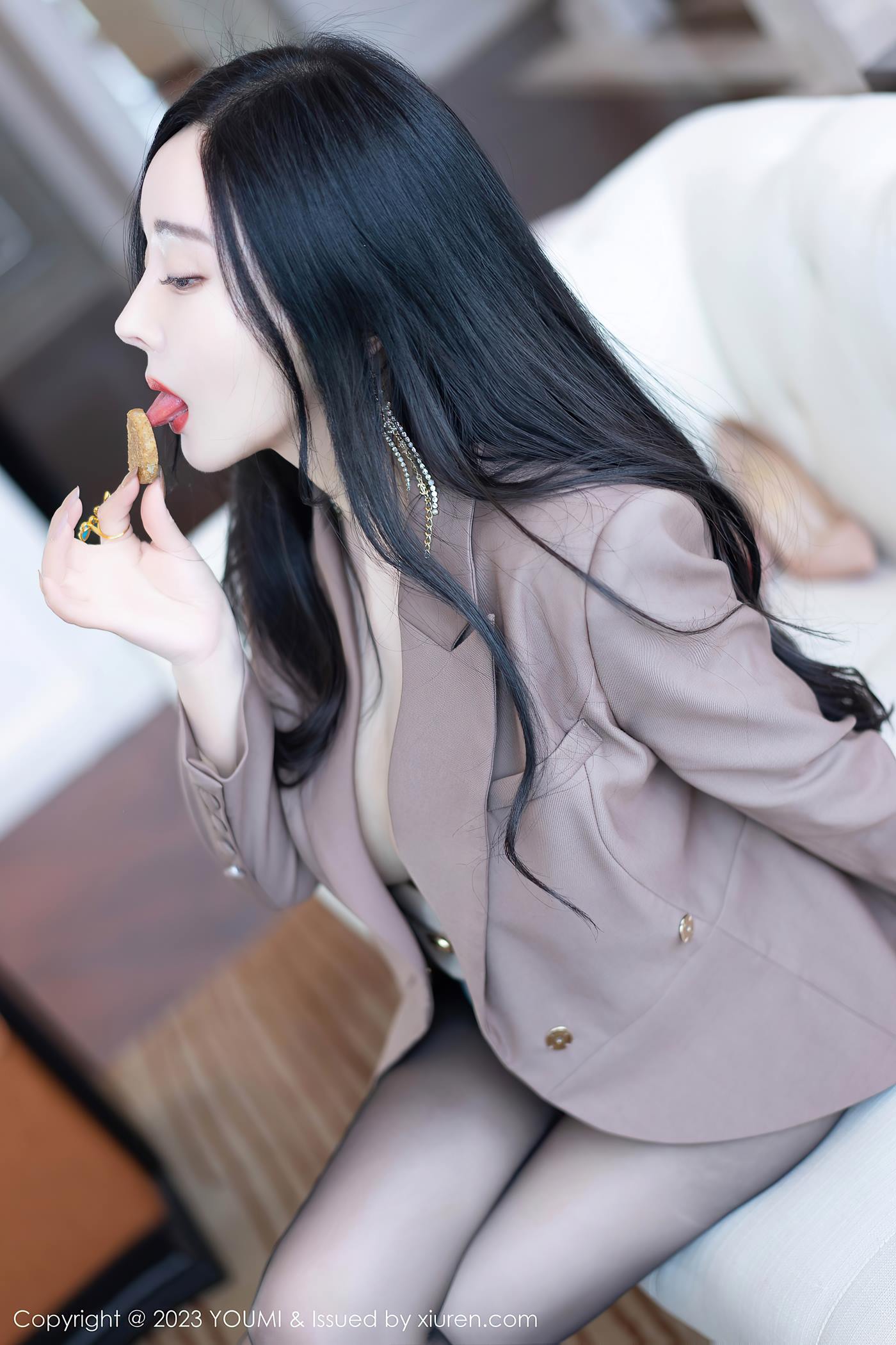 图片[14]-[YOUMI尤蜜荟] 2023.06.12 VOL.950 允爾 短裙美臀[30P] – 速更版-美库