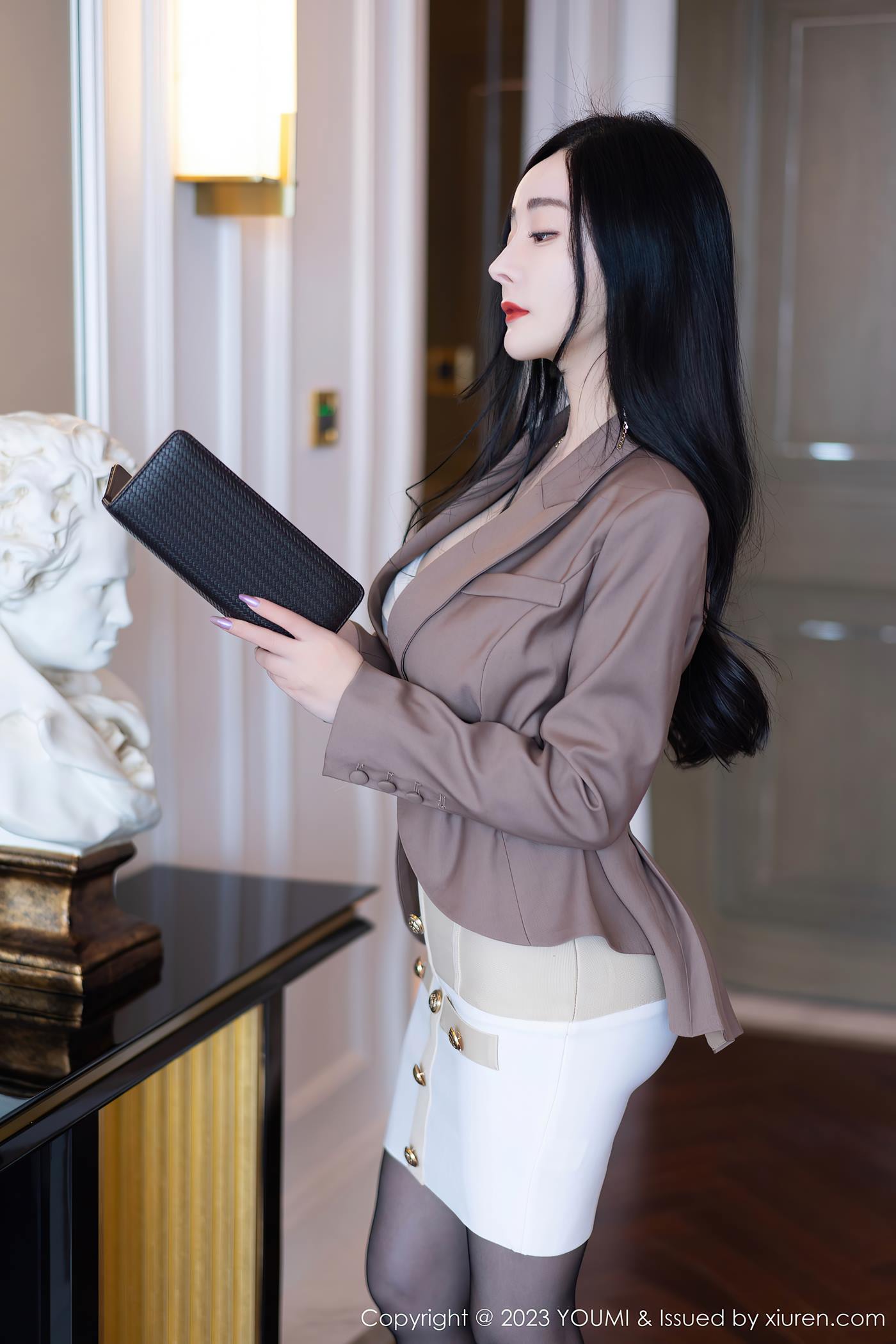 图片[27]-[YOUMI尤蜜荟] 2023.06.12 VOL.950 允爾 短裙美臀[30P] – 速更版-美库