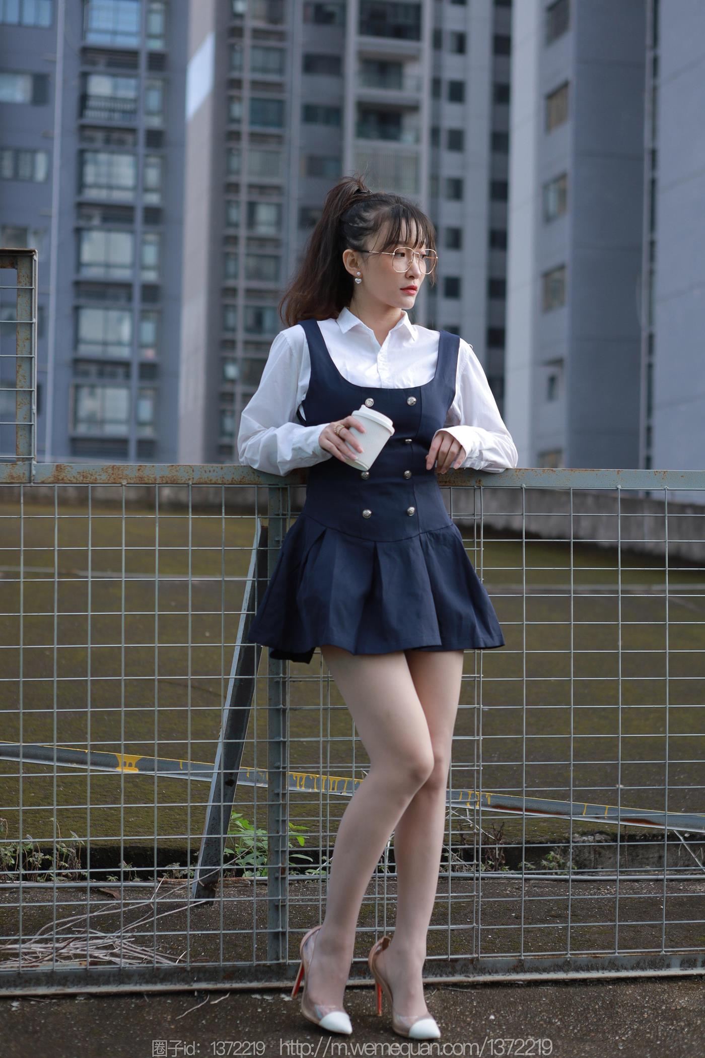 图片[22]-[IESS异思趣向] 2022.12.13 丝享家1297：秋秋《楼梯偶遇婉萍》[79P] – 速更版-美库