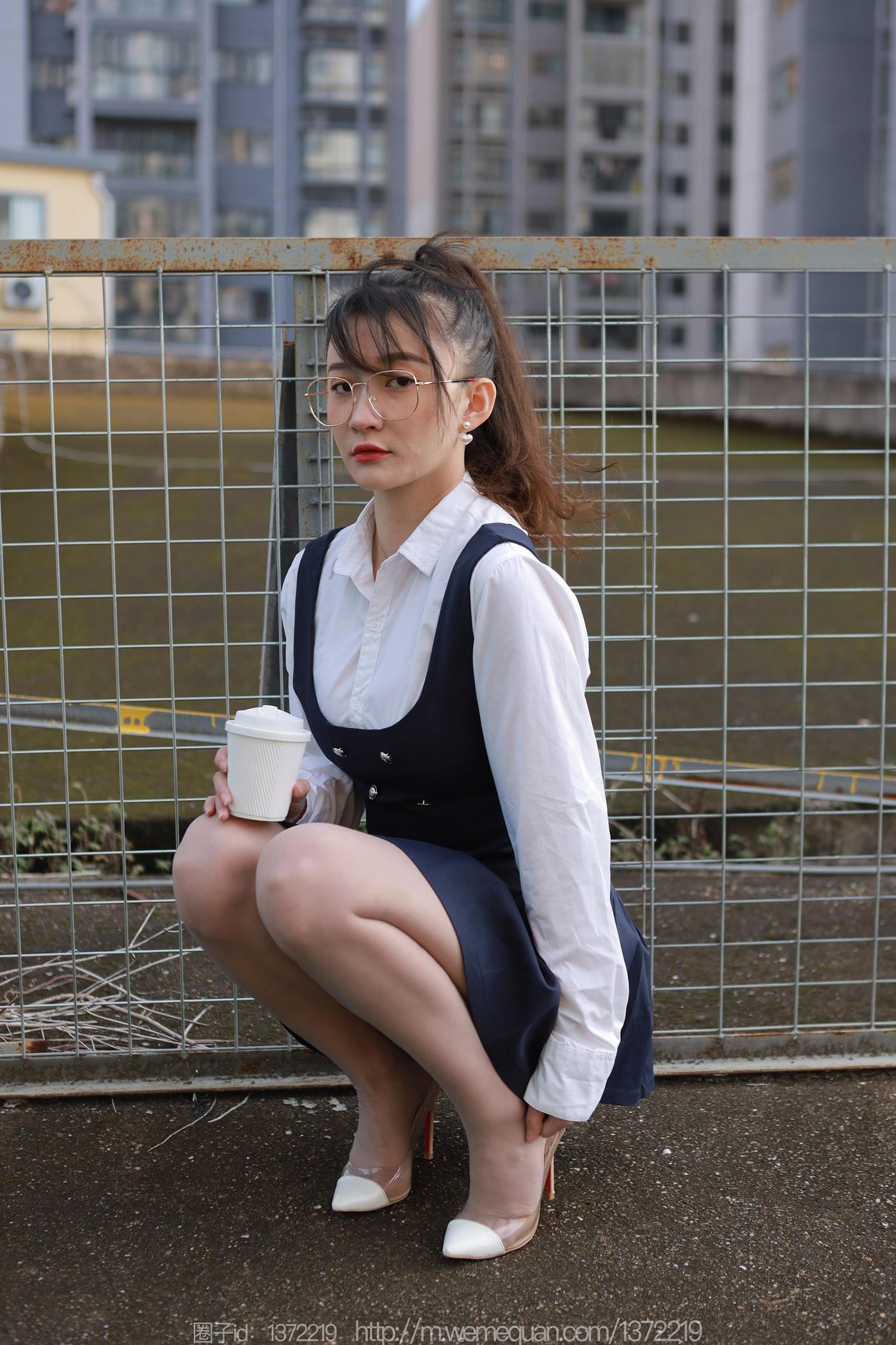 图片[28]-[IESS异思趣向] 2022.12.13 丝享家1297：秋秋《楼梯偶遇婉萍》[79P] – 速更版-美库