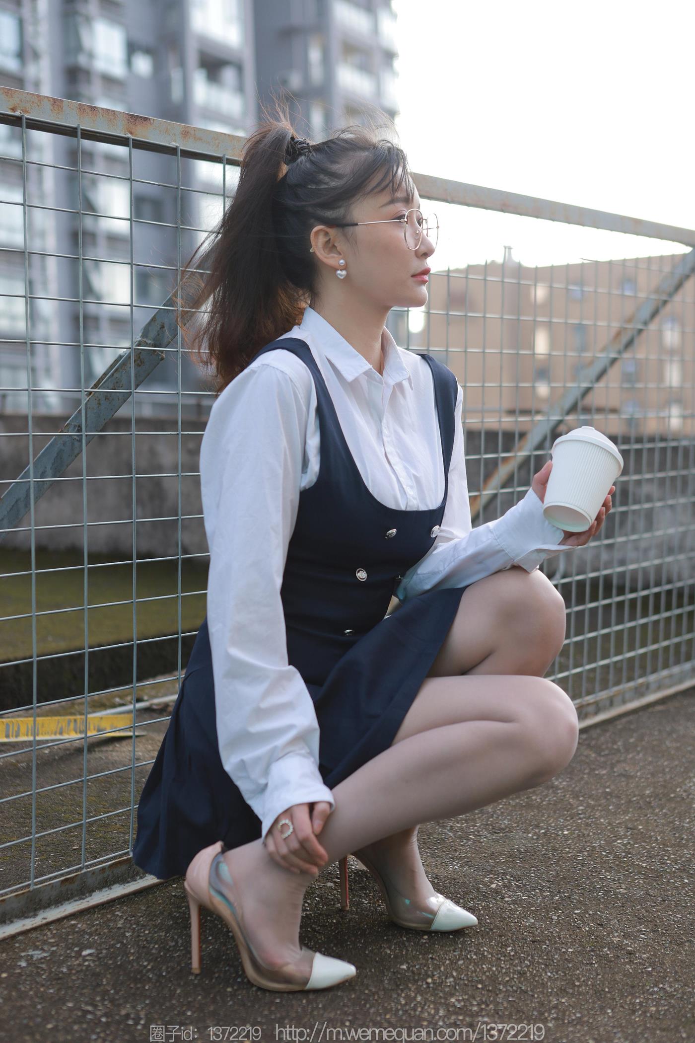 图片[32]-[IESS异思趣向] 2022.12.13 丝享家1297：秋秋《楼梯偶遇婉萍》[79P] – 速更版-美库