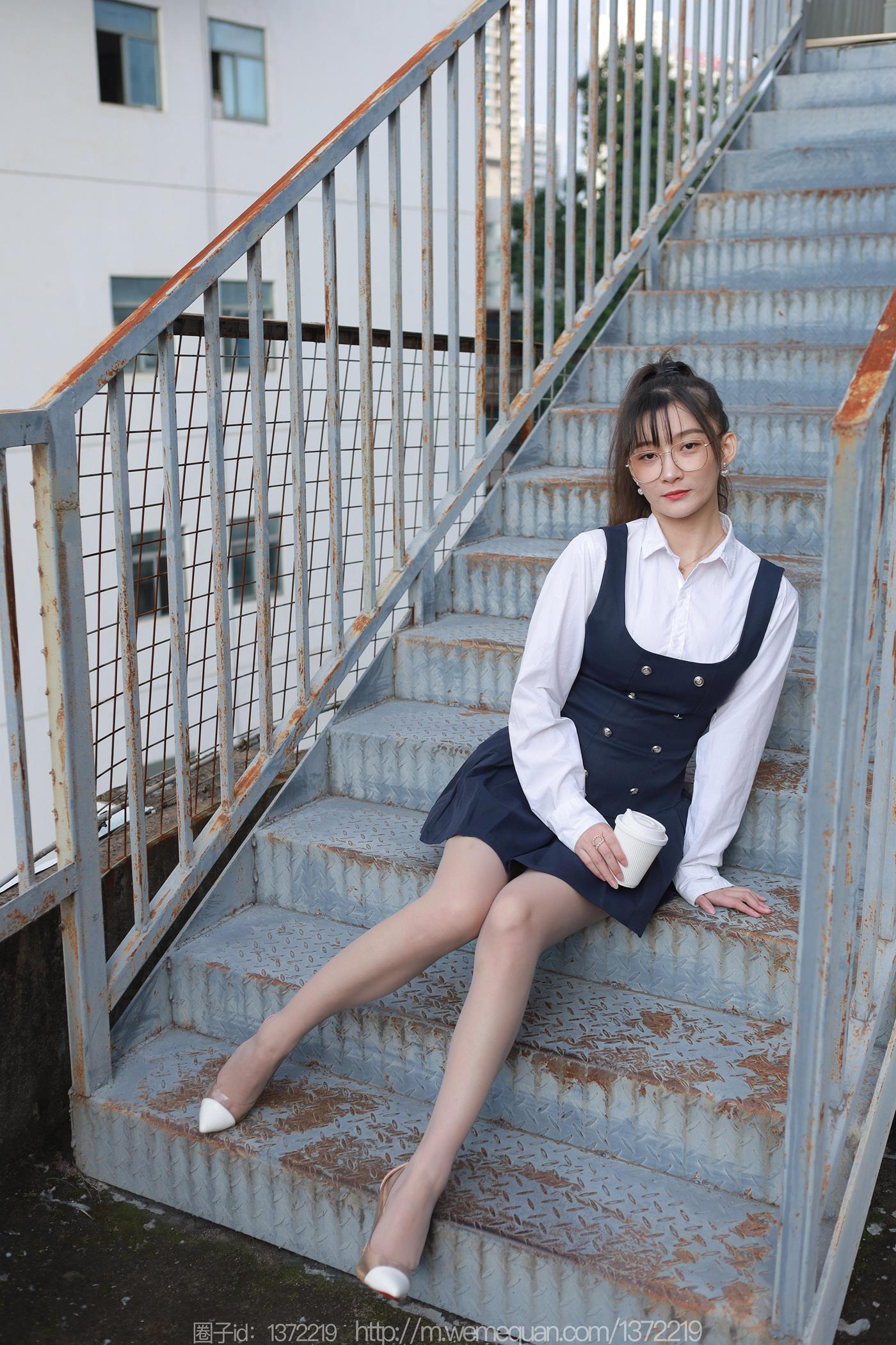 图片[70]-[IESS异思趣向] 2022.12.13 丝享家1297：秋秋《楼梯偶遇婉萍》[79P] – 速更版-美库