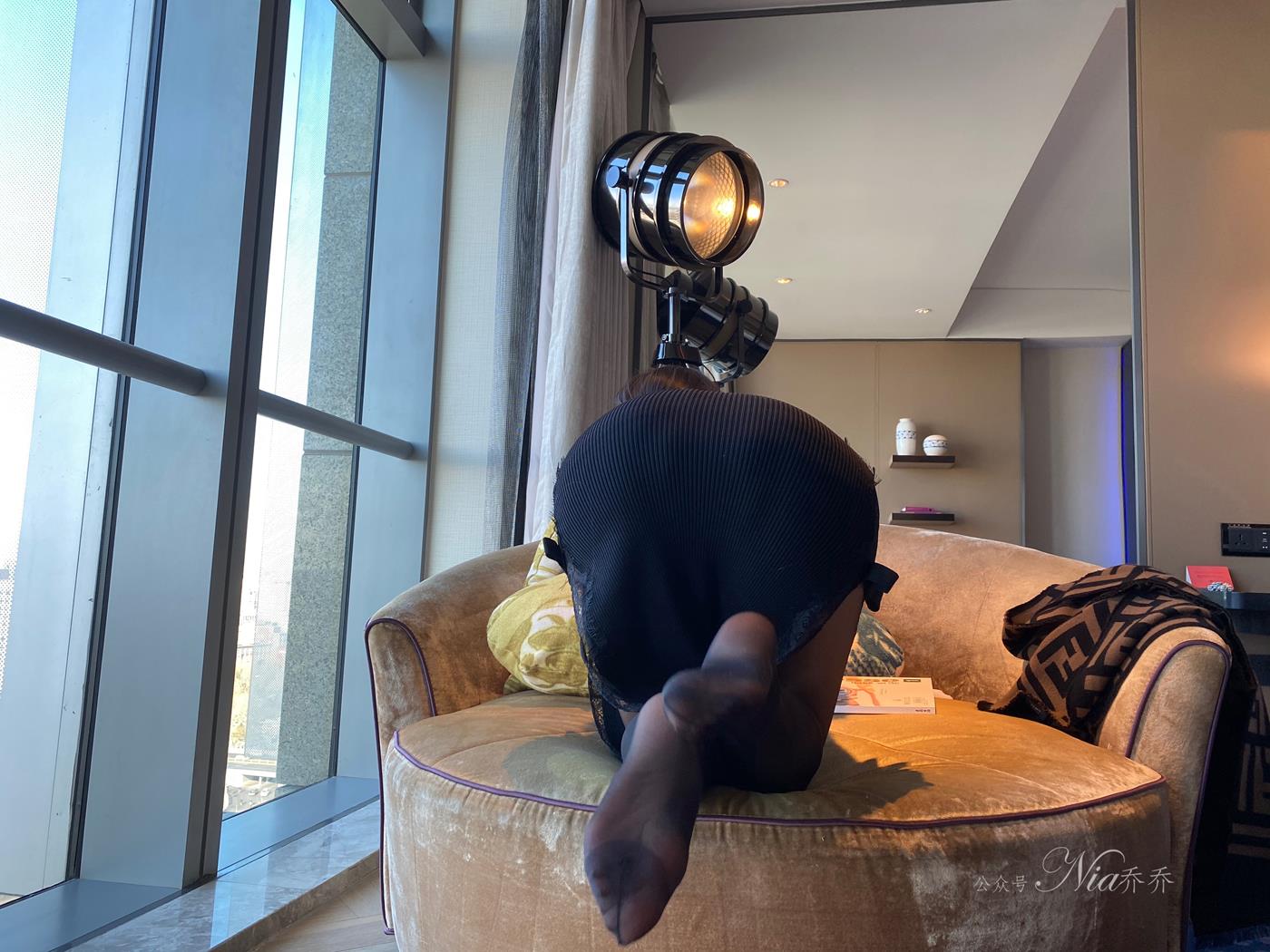 图片[15]-安乔乔  年会过后 [76P] – 速更版-美库