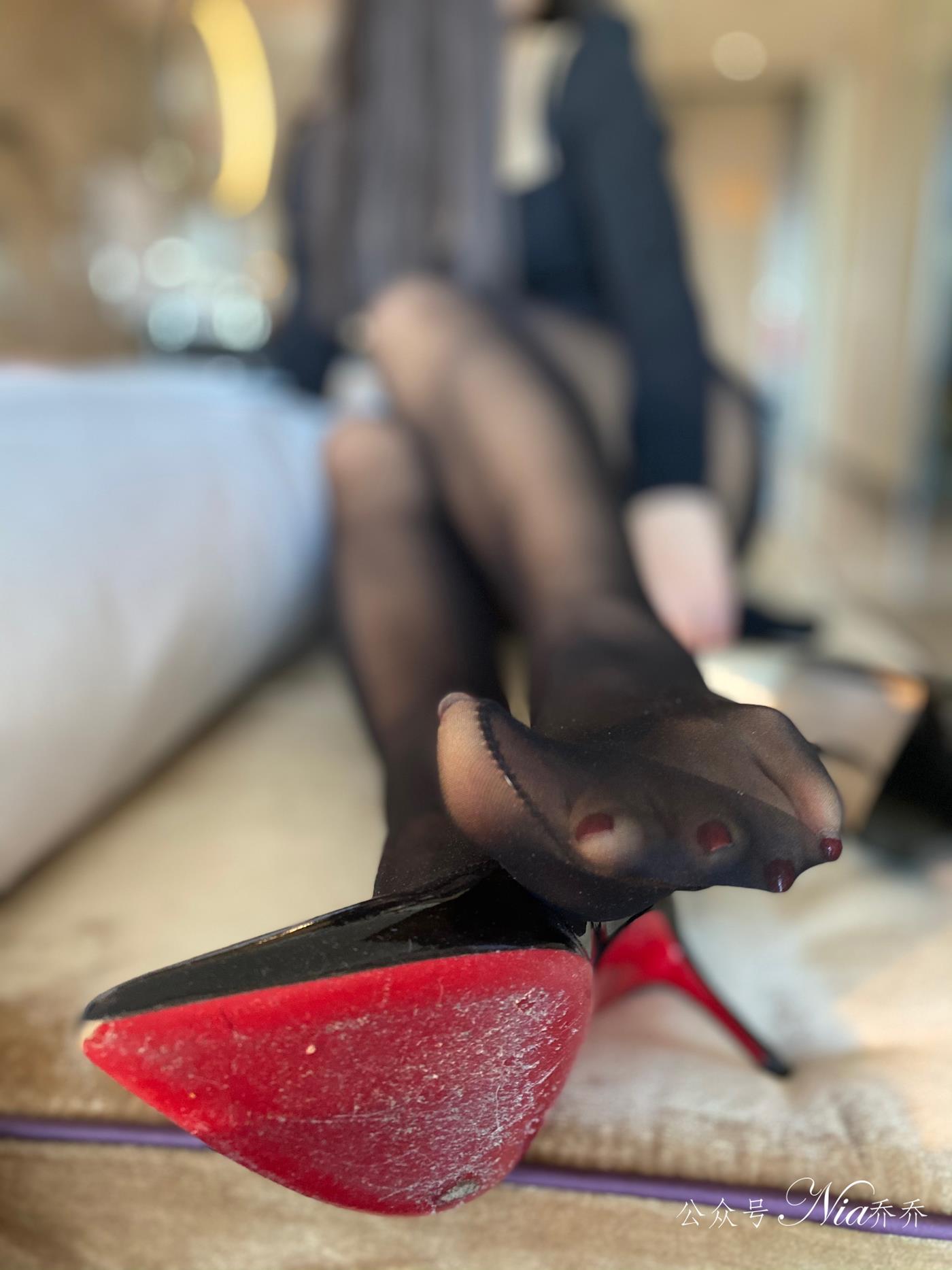 图片[34]-安乔乔  年会过后 [76P] – 速更版-美库