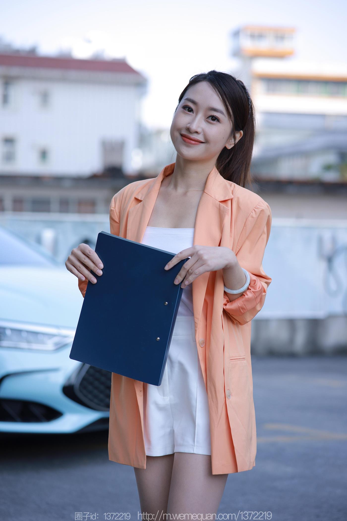 图片[11]-[IESS异思趣向] 2022.12.19 丝享家1303：小婕《橙色外套》[88P] – 速更版-美库