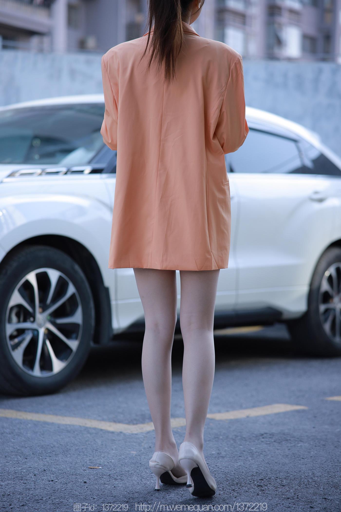 图片[15]-[IESS异思趣向] 2022.12.19 丝享家1303：小婕《橙色外套》[88P] – 速更版-美库