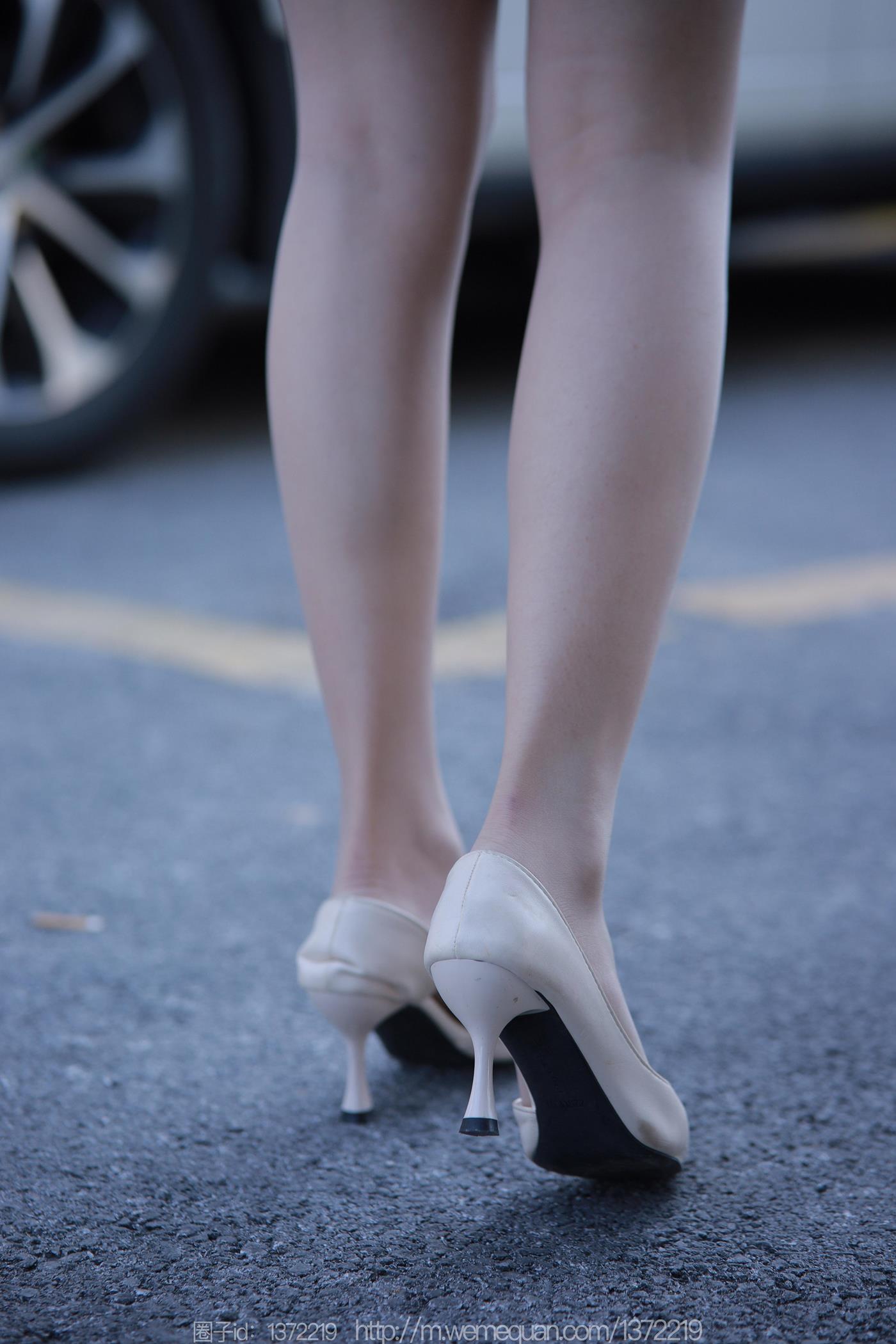 图片[16]-[IESS异思趣向] 2022.12.19 丝享家1303：小婕《橙色外套》[88P] – 速更版-美库