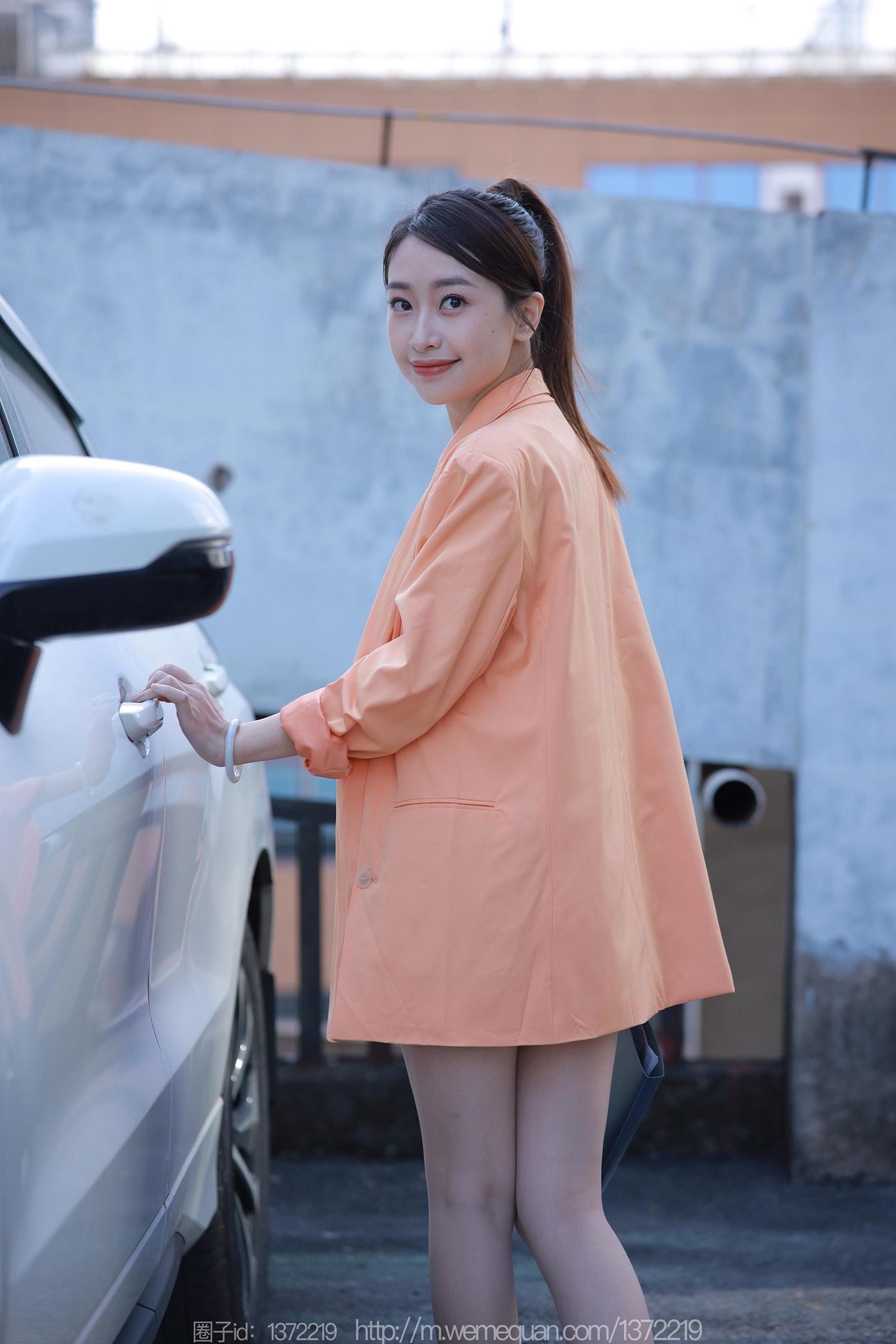 图片[19]-[IESS异思趣向] 2022.12.19 丝享家1303：小婕《橙色外套》[88P] – 速更版-美库