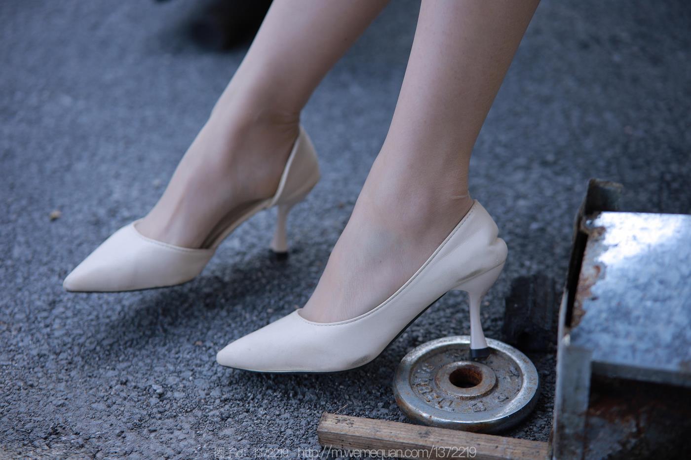 图片[28]-[IESS异思趣向] 2022.12.19 丝享家1303：小婕《橙色外套》[88P] – 速更版-美库