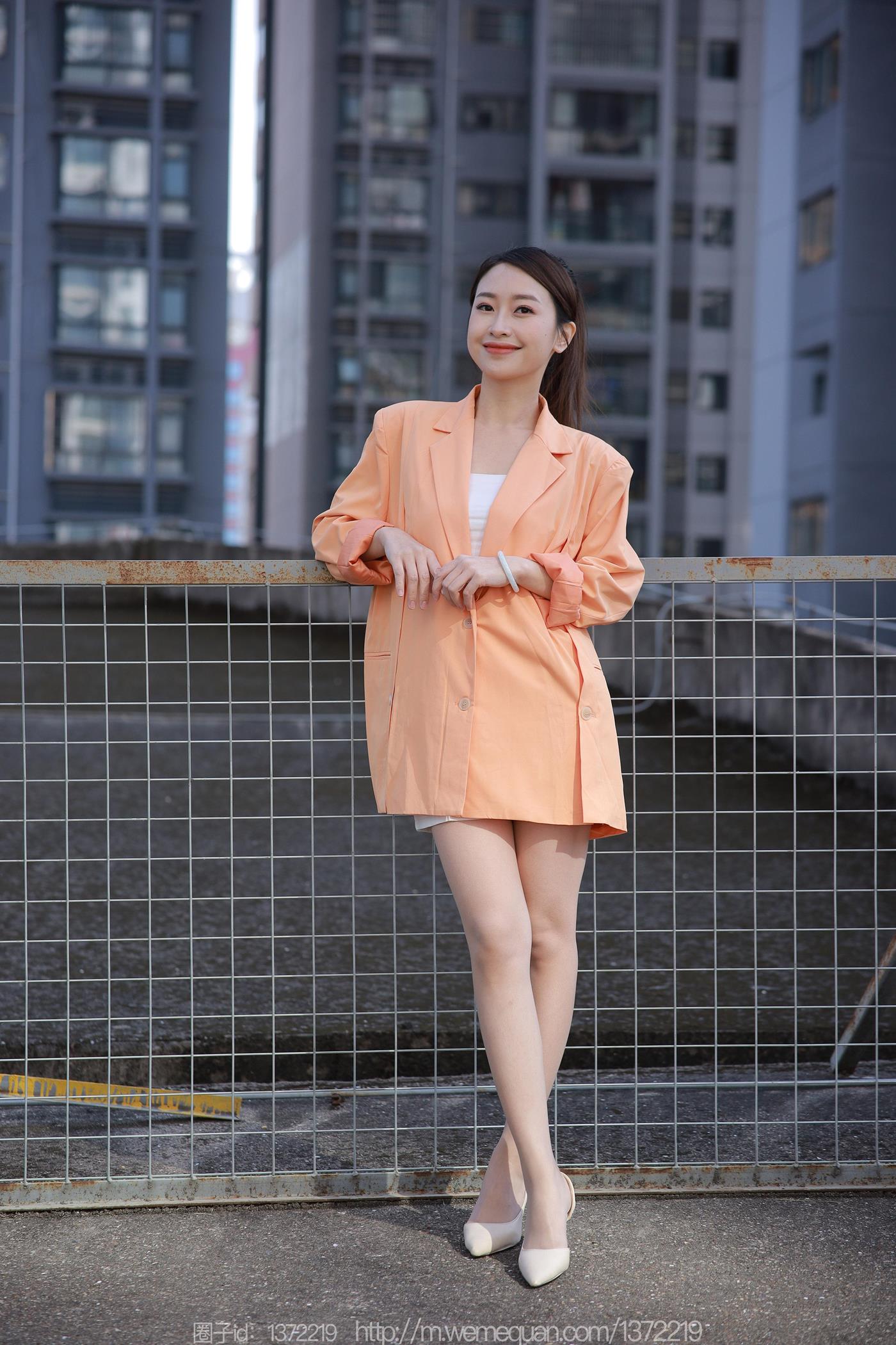 图片[80]-[IESS异思趣向] 2022.12.19 丝享家1303：小婕《橙色外套》[88P] – 速更版-美库