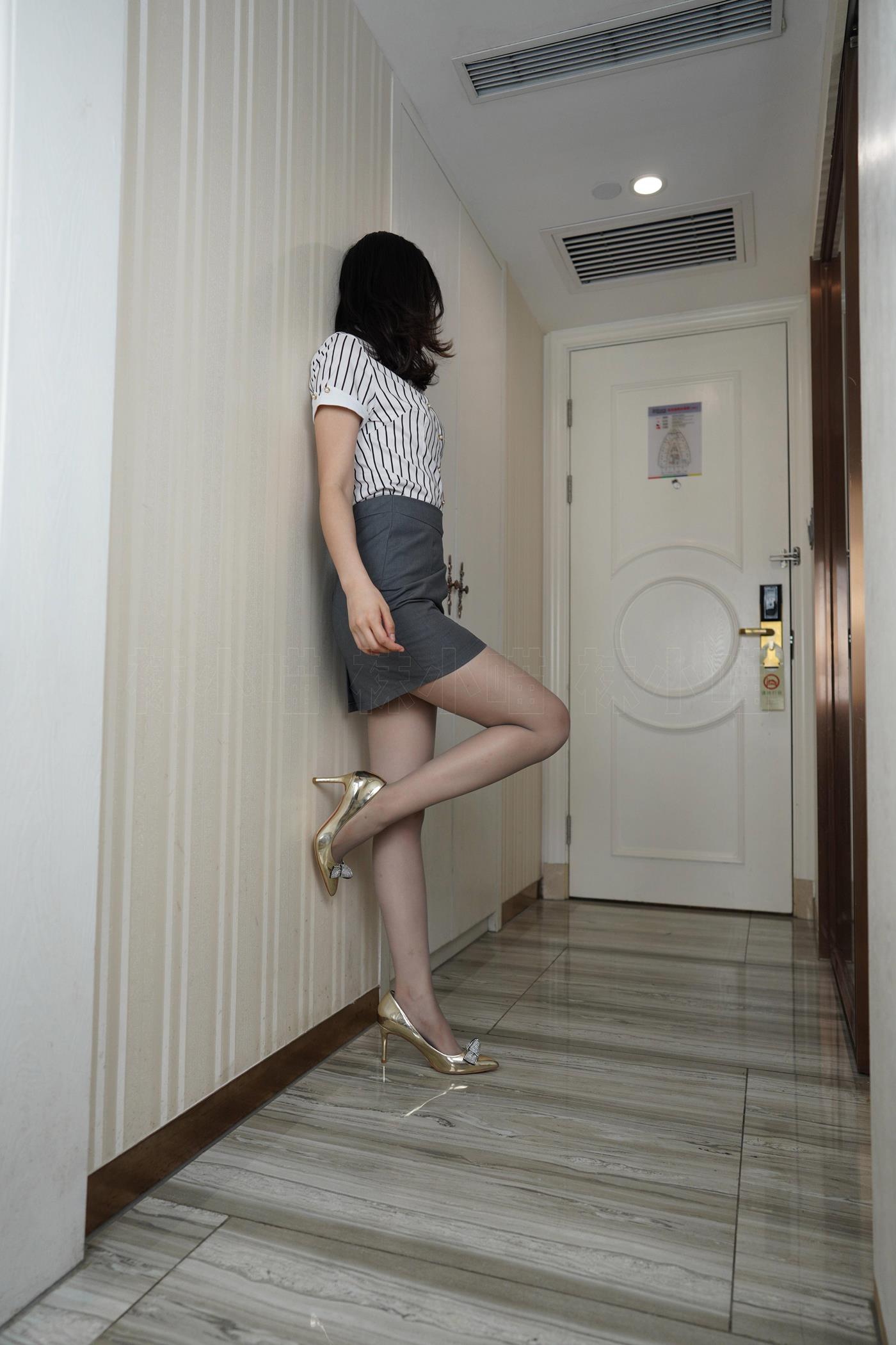 图片[16]-[KittyWawa袜小喵] KT308《照镜子》[75P] – 速更版-美库