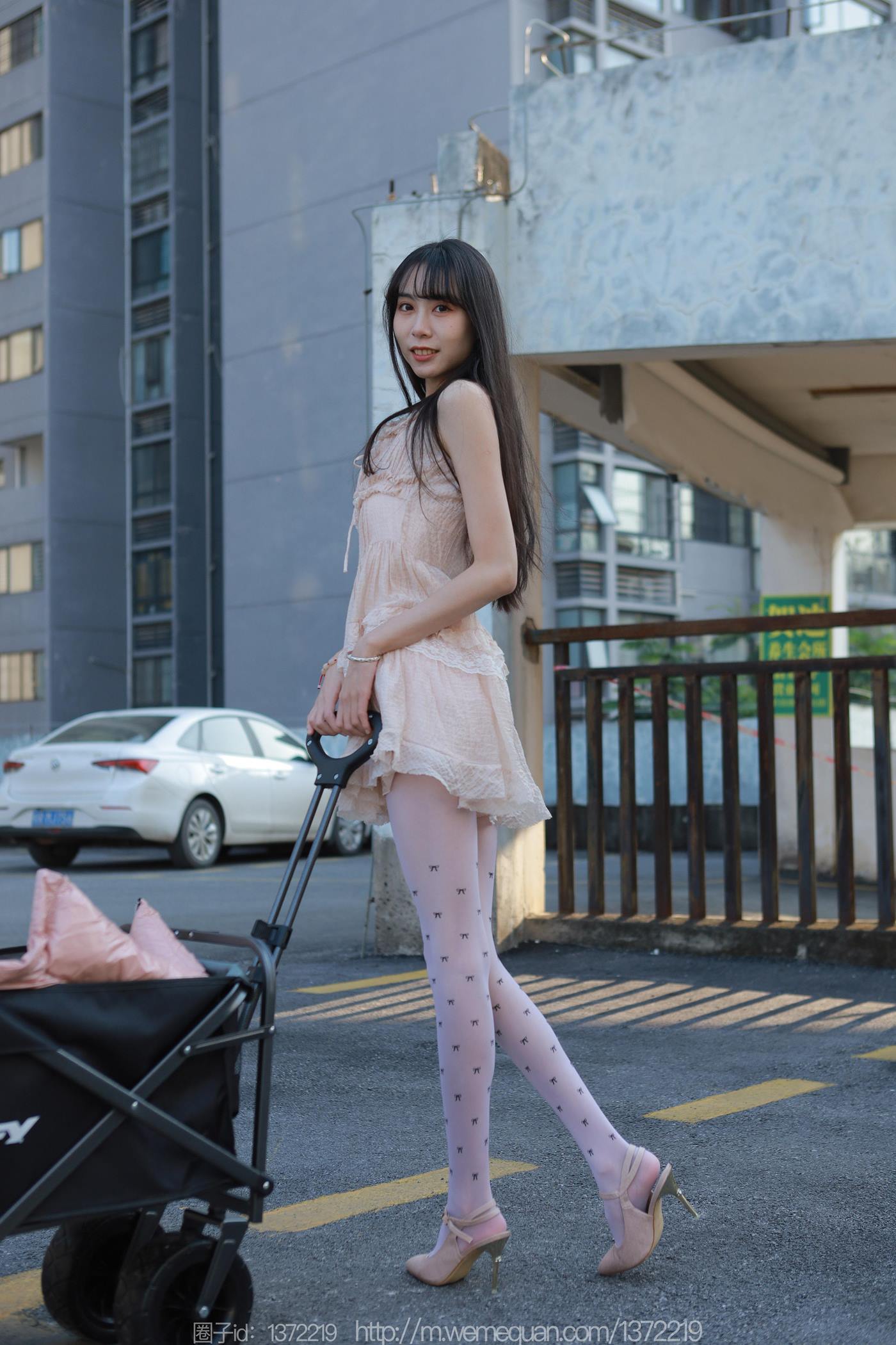 图片[16]-[IESS异思趣向] 2022.12.23 丝享家1307：团团《长腿推车》[84P] – 速更版-美库