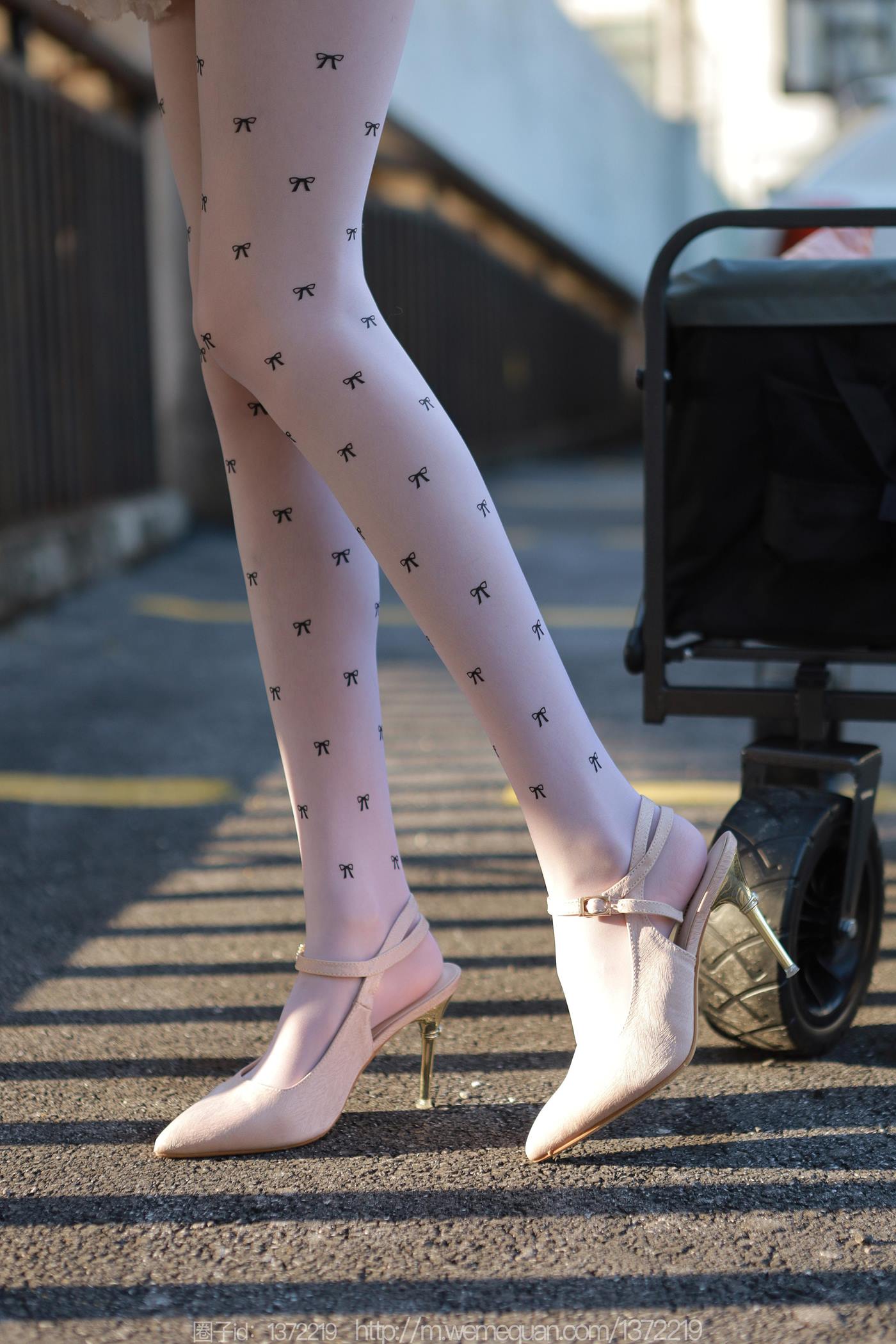 图片[24]-[IESS异思趣向] 2022.12.23 丝享家1307：团团《长腿推车》[84P] – 速更版-美库