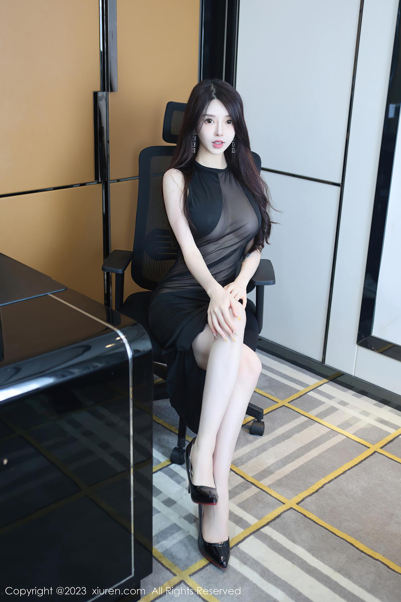 图片[40]-[XiuRen秀人网] 2023.06.19 No.6937 玉兔miki 丝袜美腿[44P] – 速更版-美库