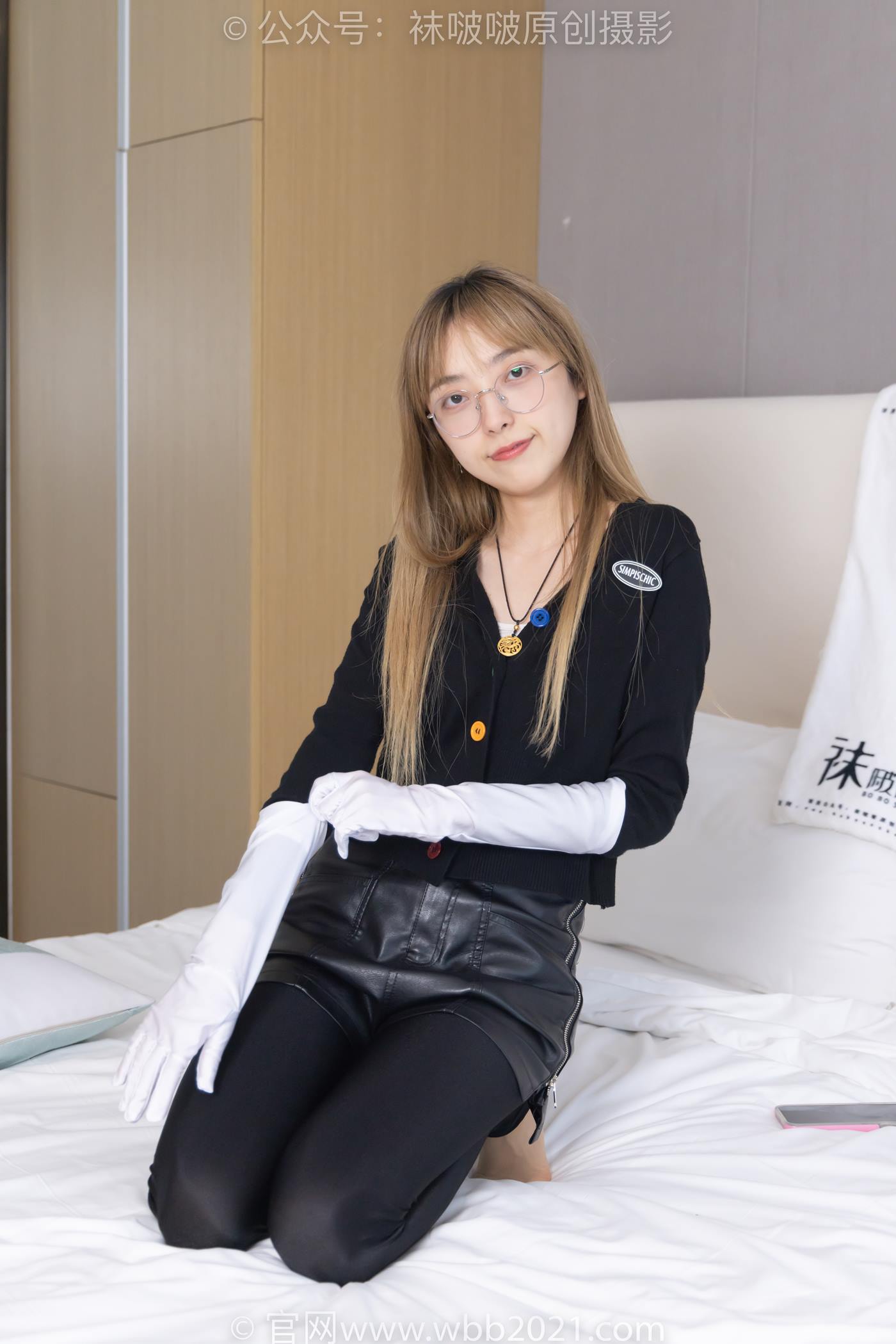 图片[50]-[BoBoSocks袜啵啵]NO.243 稚予-两双高跟鞋、肉丝、踩脚裤[100P] – 速更版-美库