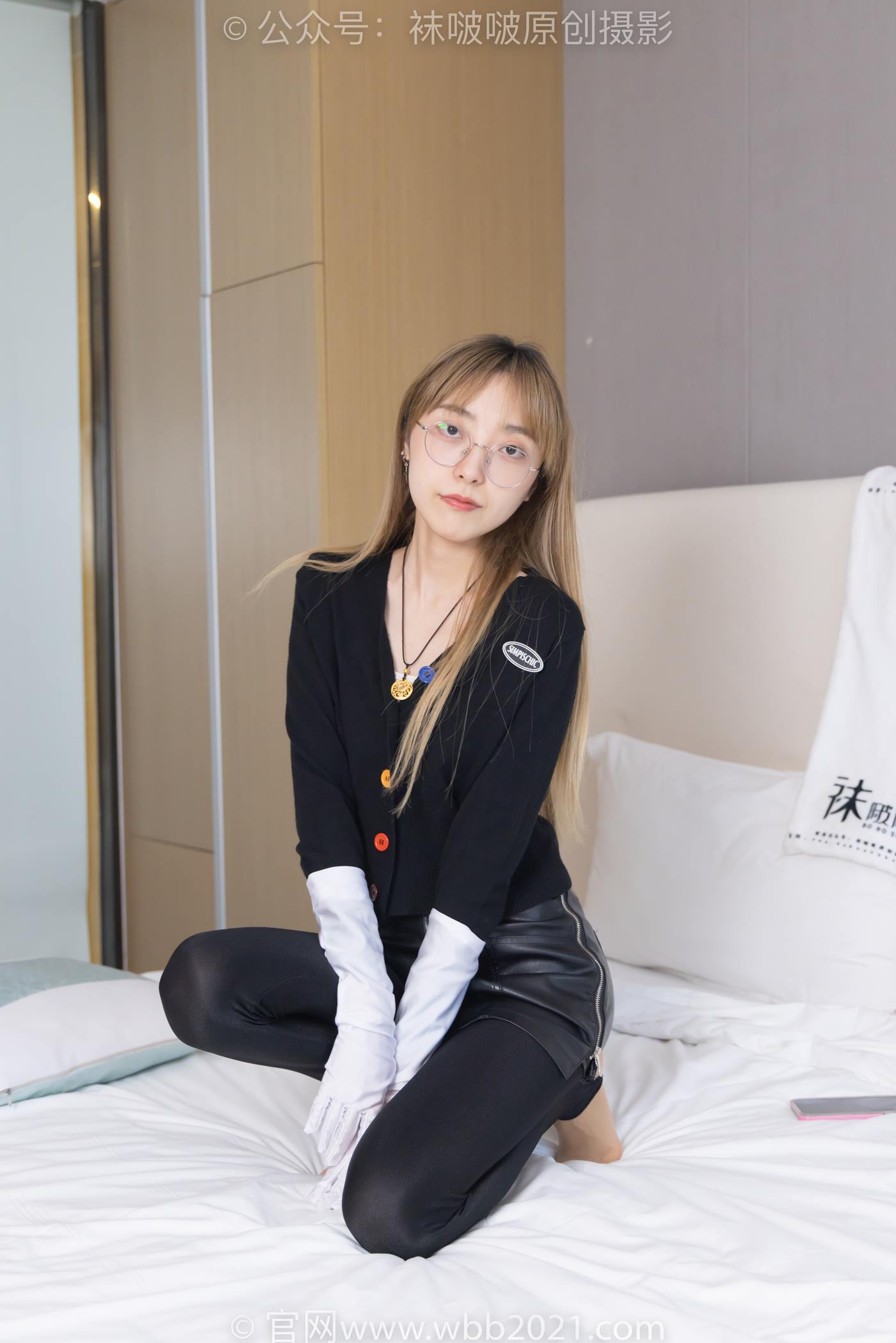 图片[53]-[BoBoSocks袜啵啵]NO.243 稚予-两双高跟鞋、肉丝、踩脚裤[100P] – 速更版-美库