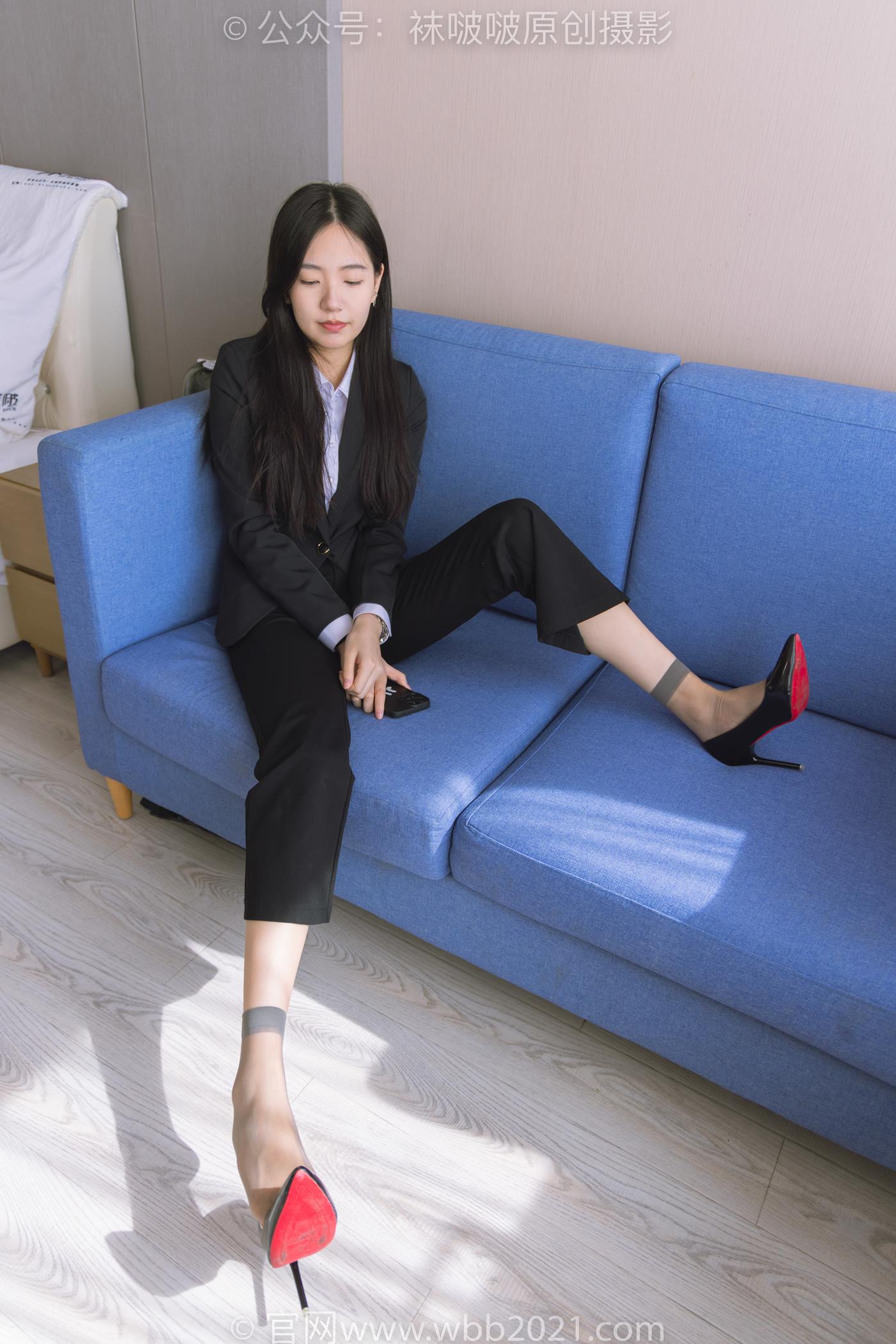 图片[40]-[BoBoSocks袜啵啵]NO.245 小甜豆-高跟鞋、短灰丝、半蹲镜头较多 [156P] – 速更版-美库