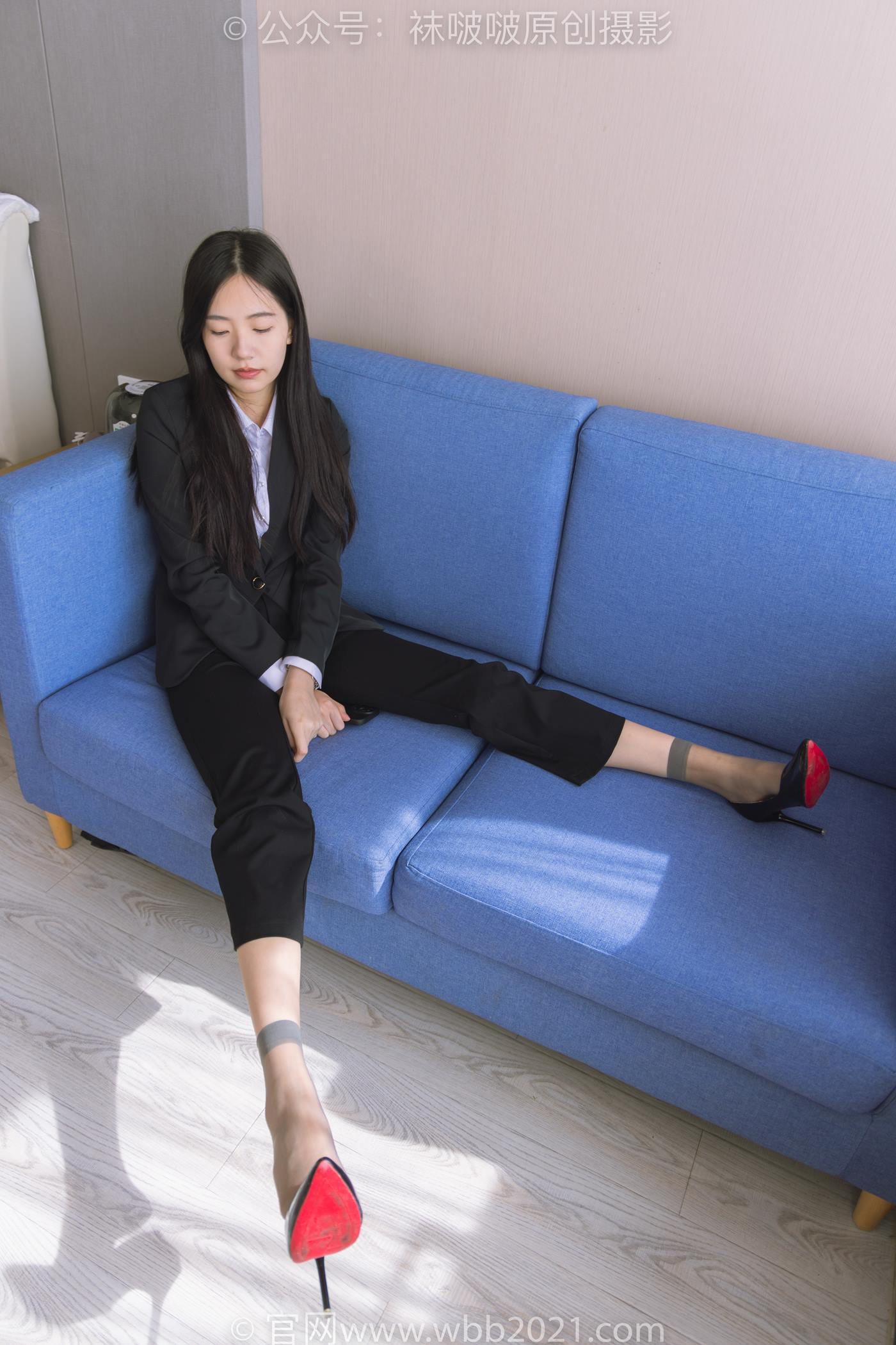 图片[51]-[BoBoSocks袜啵啵]NO.245 小甜豆-高跟鞋、短灰丝、半蹲镜头较多 [156P] – 速更版-美库