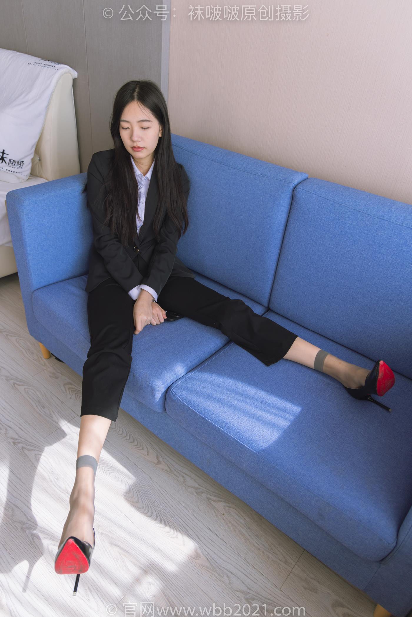 图片[52]-[BoBoSocks袜啵啵]NO.245 小甜豆-高跟鞋、短灰丝、半蹲镜头较多 [156P] – 速更版-美库