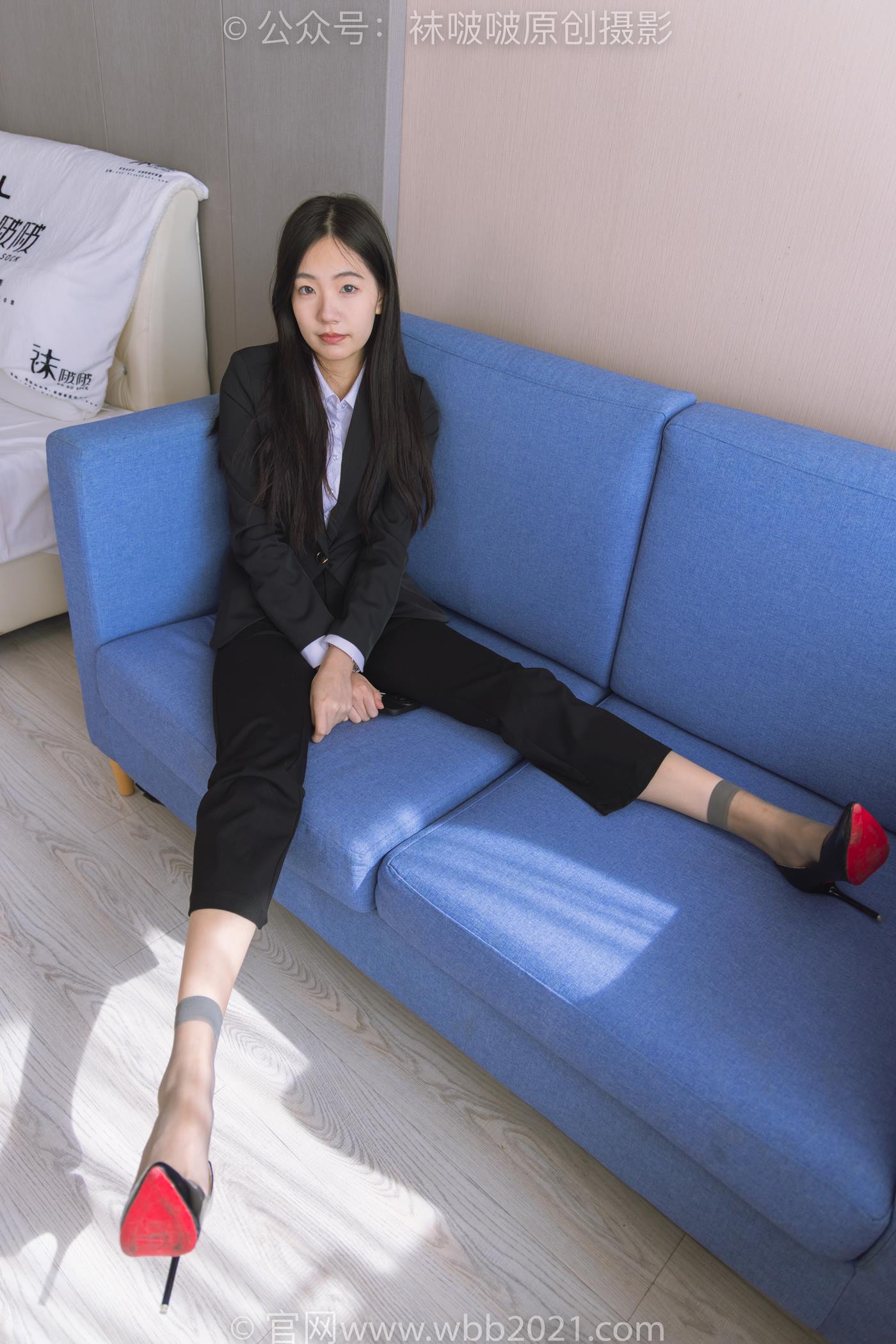 图片[53]-[BoBoSocks袜啵啵]NO.245 小甜豆-高跟鞋、短灰丝、半蹲镜头较多 [156P] – 速更版-美库