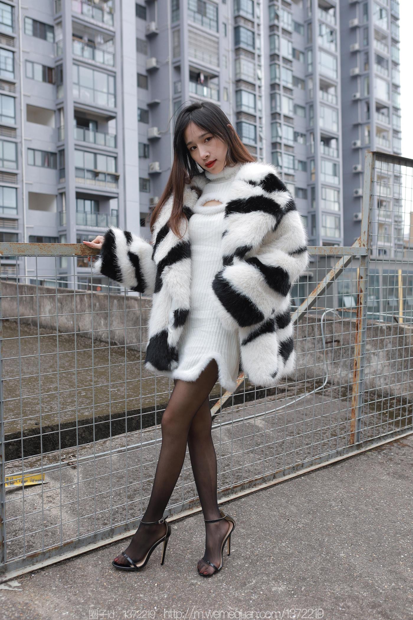 图片[35]-[IESS异思趣向] 2022.12.29 丝享家1313：美子《冬季穿搭》[88P] – 速更版-美库