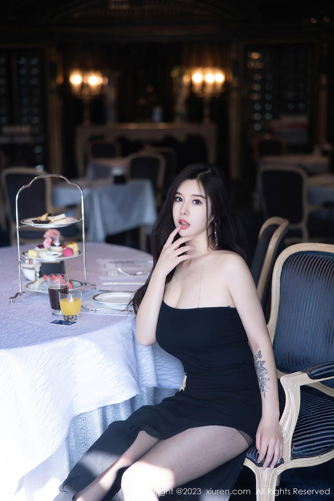 图片[37]-[Xiuren秀人网]2023.06.26 NO.6973 周思乔Betty 高腰开叉黑丝连衣裙 [39+1P] – 速更版-美库