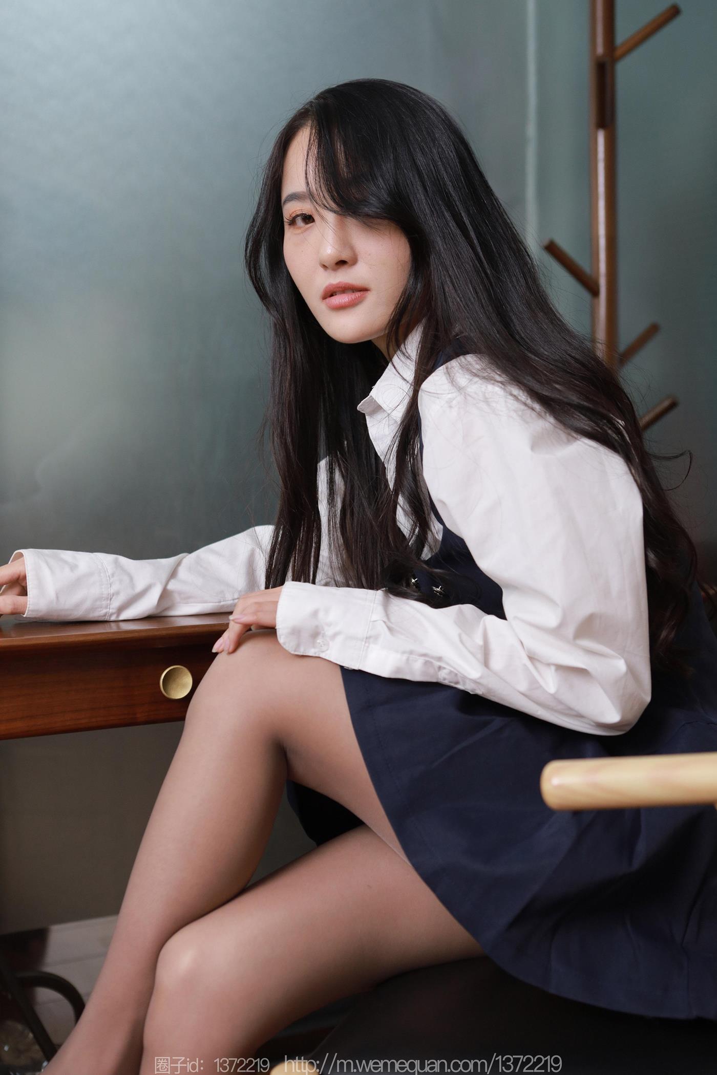 图片[75]-[IESS异思趣向] 2023.01.02 丝享家1317：婉萍《学苑短裙》[79P] – 速更版-美库