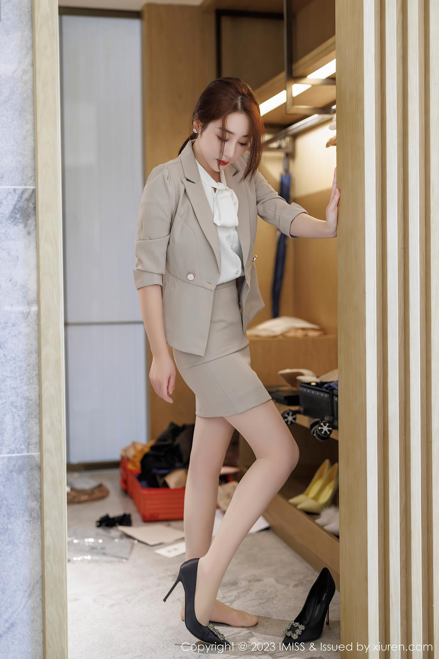 图片[28]-[IMISS爱蜜社] 2023.07.03 VOL.735 九月生__ 丝袜美臀[49P] – 速更版-美库