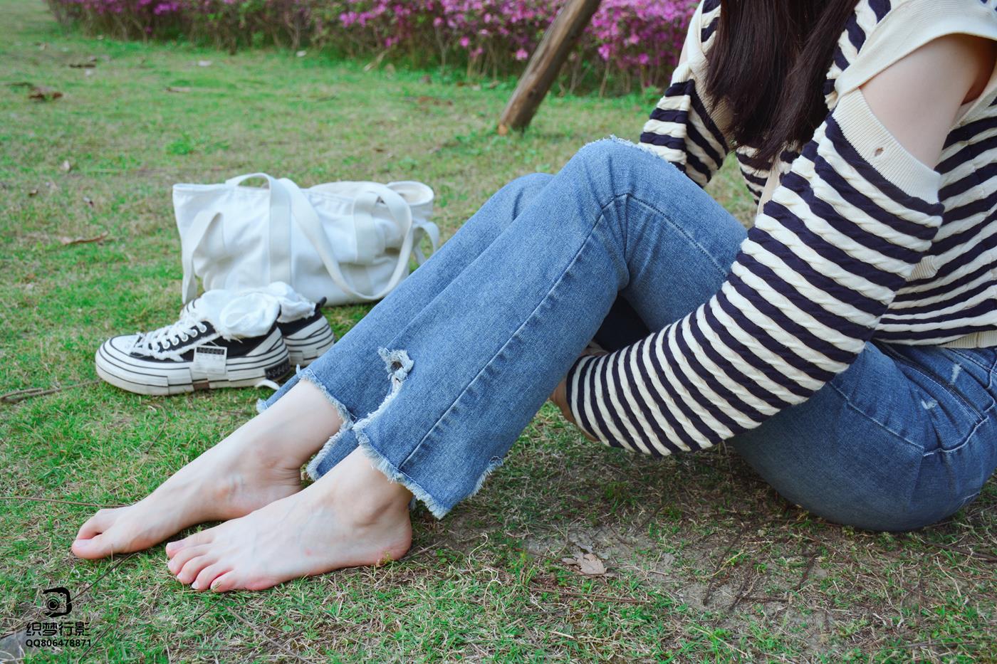 图片[66]-[织梦映像]NO.016 少女牛仔裤草地白袜[80P] – 速更版-美库