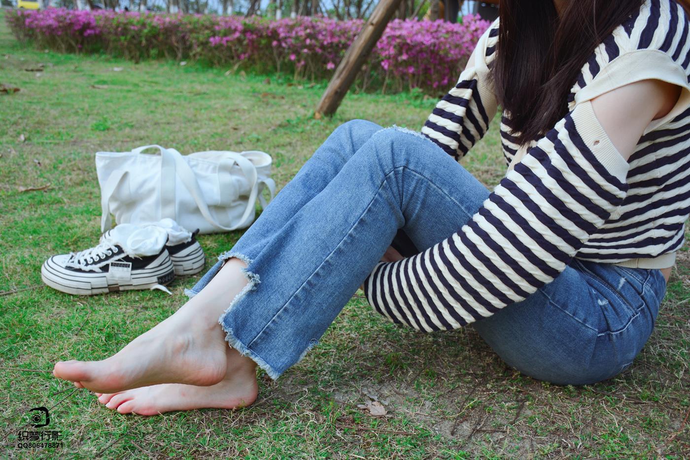 图片[68]-[织梦映像]NO.016 少女牛仔裤草地白袜[80P] – 速更版-美库