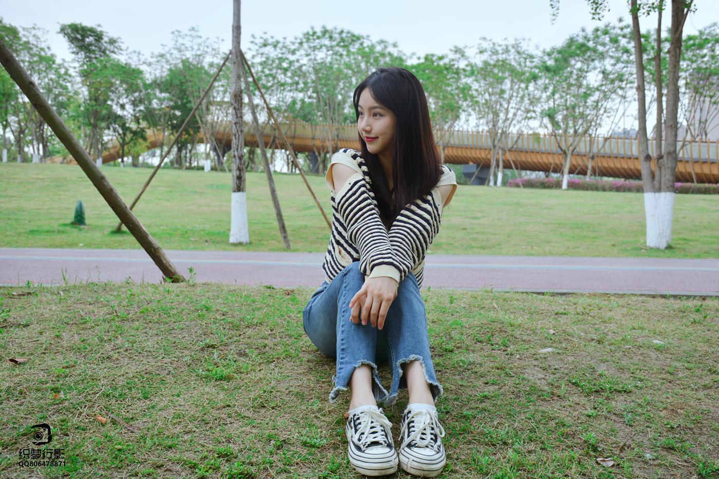 图片[71]-[织梦映像]NO.016 少女牛仔裤草地白袜[80P] – 速更版-美库