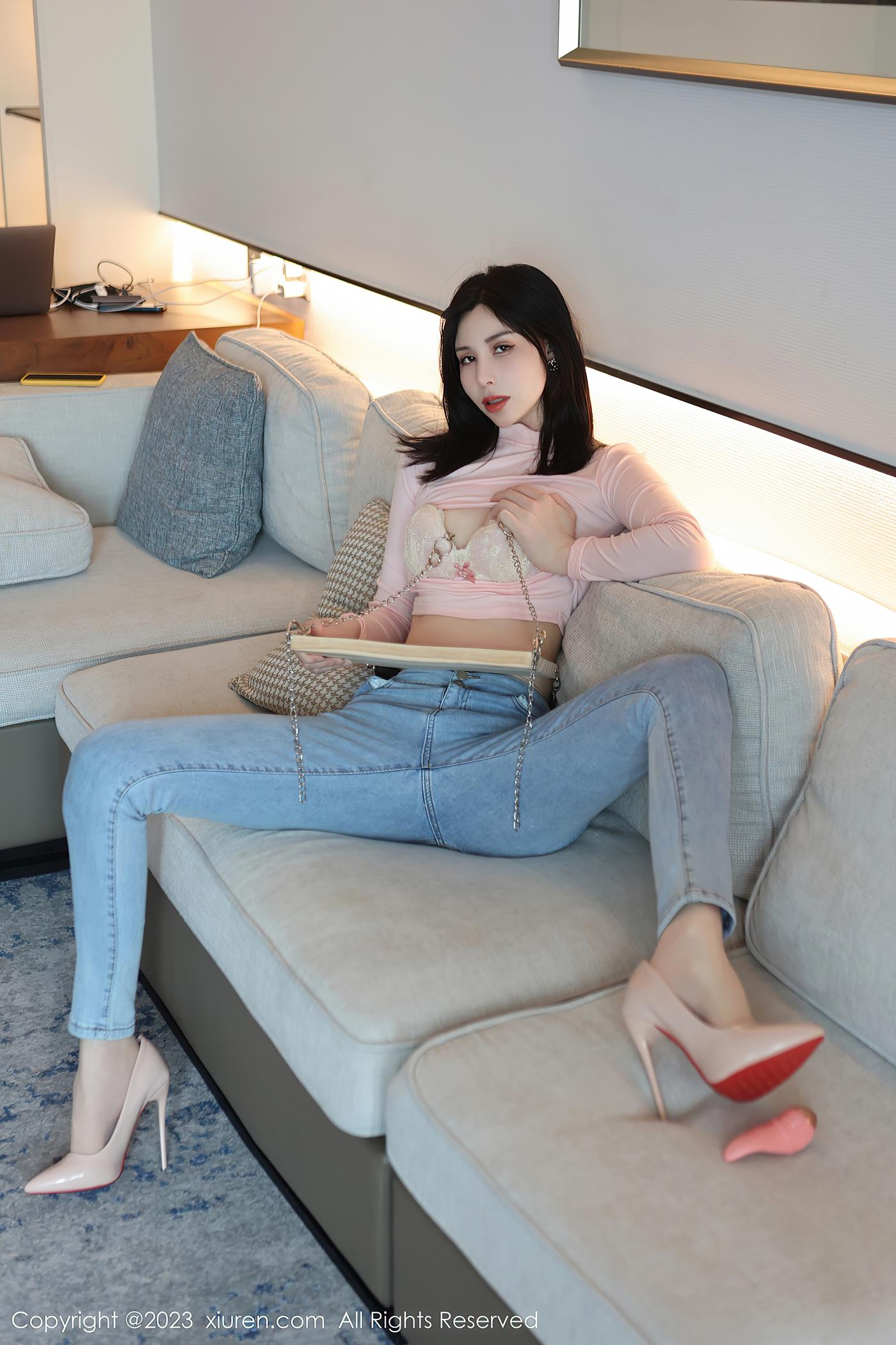 图片[20]-[Xiuren秀人网]2023.06.29 NO.6992 曼柔[33+1P] – 速更版-美库