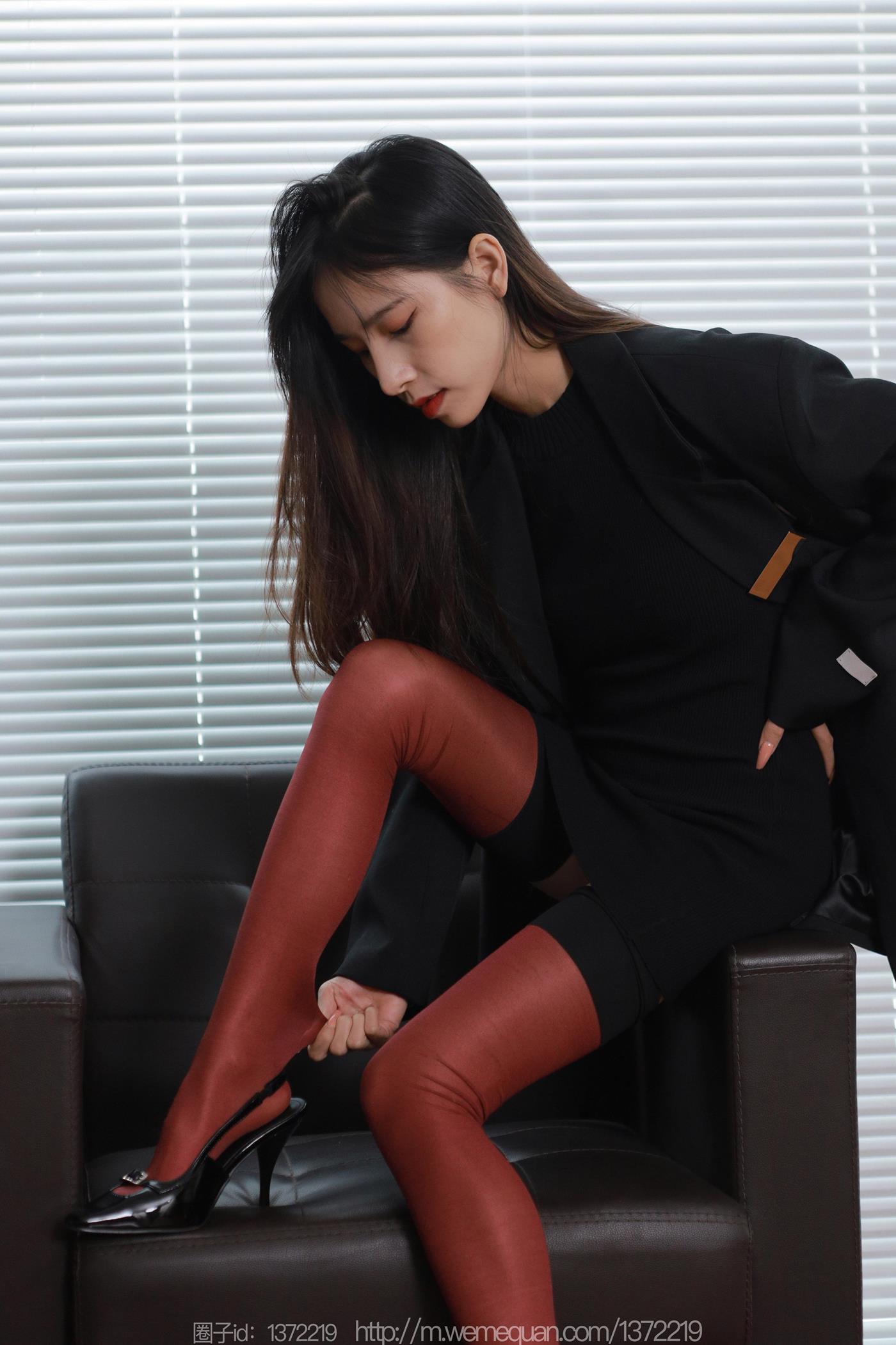 图片[11]-[IESS异思趣向] 2023.01.05 丝享家1320：美子《半筒红与黑》[90P] – 速更版-美库