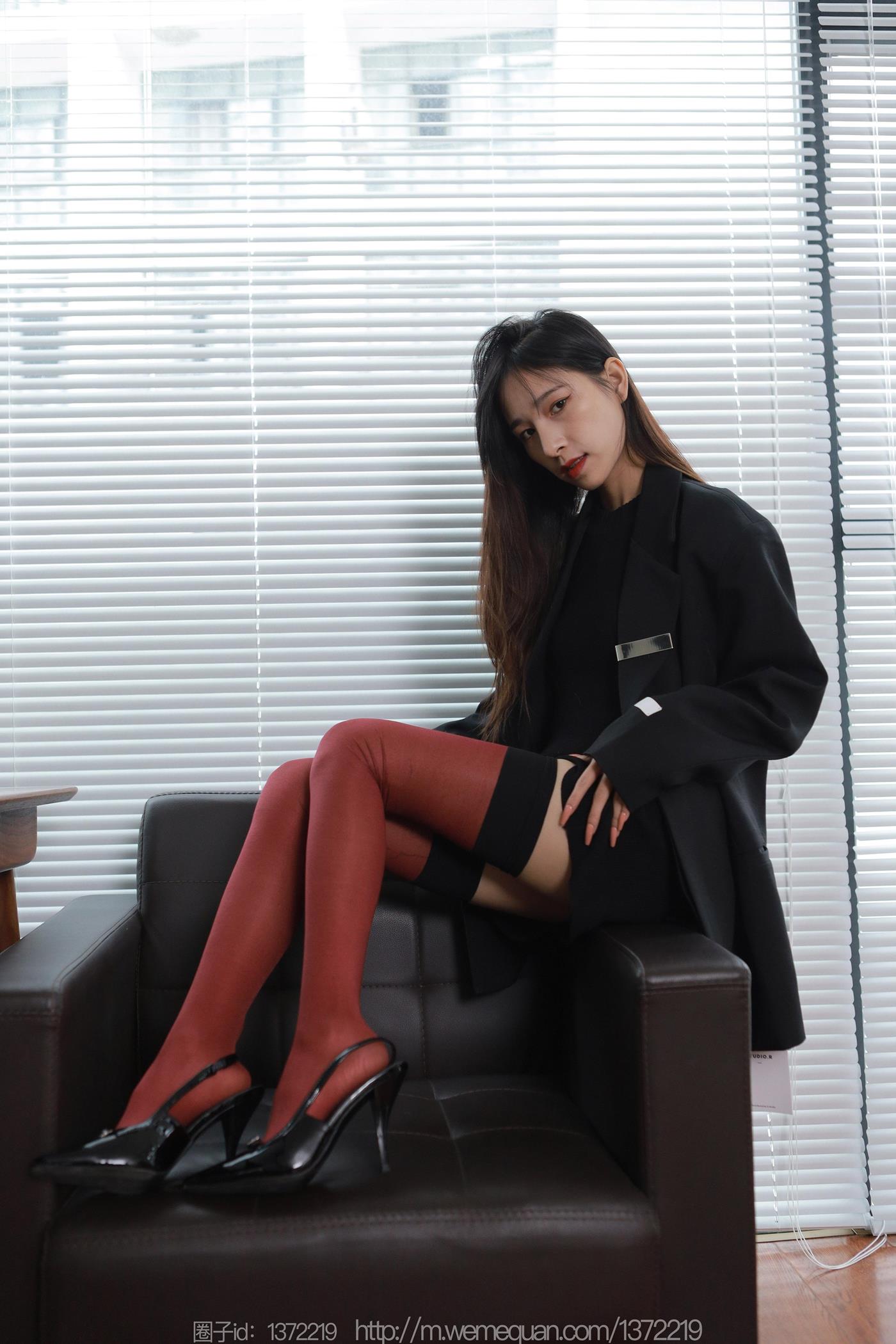 图片[14]-[IESS异思趣向] 2023.01.05 丝享家1320：美子《半筒红与黑》[90P] – 速更版-美库