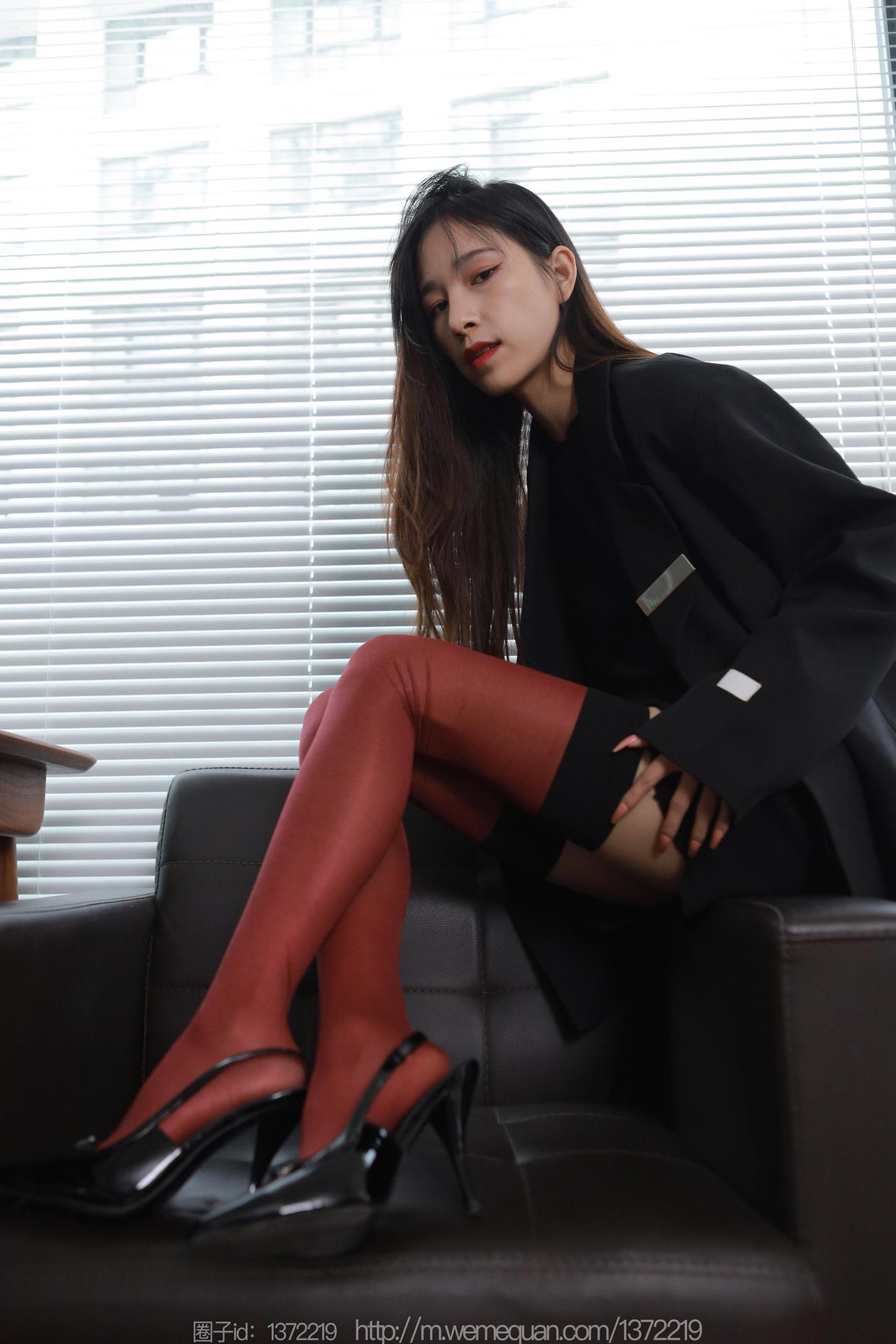 图片[17]-[IESS异思趣向] 2023.01.05 丝享家1320：美子《半筒红与黑》[90P] – 速更版-美库