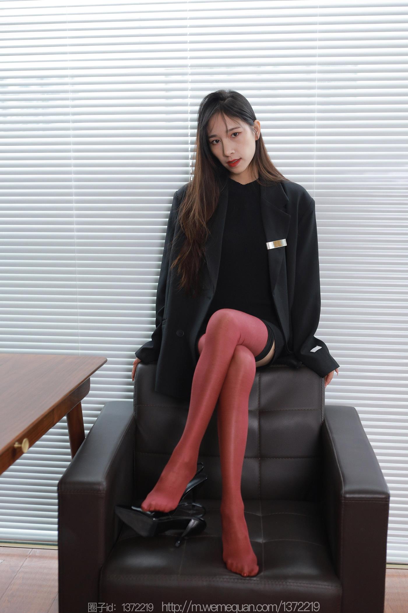 图片[35]-[IESS异思趣向] 2023.01.05 丝享家1320：美子《半筒红与黑》[90P] – 速更版-美库