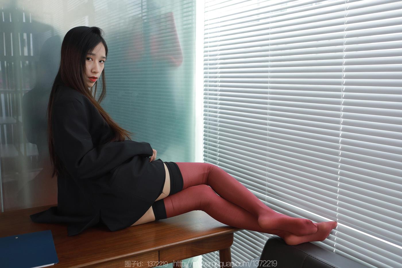 图片[72]-[IESS异思趣向] 2023.01.05 丝享家1320：美子《半筒红与黑》[90P] – 速更版-美库